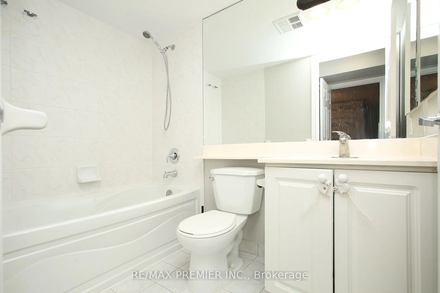 3888 Duke of York Boulevard, #1422