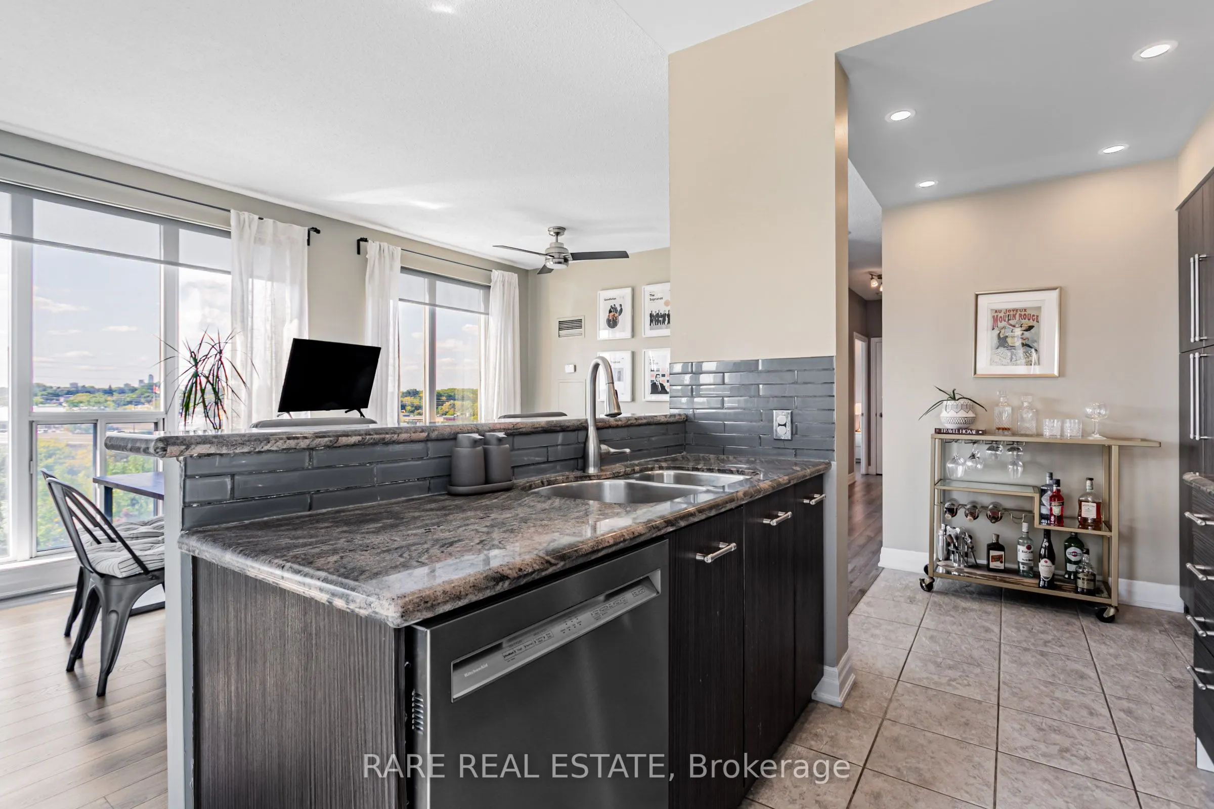 2119 Lake Shore Boulevard W, #703