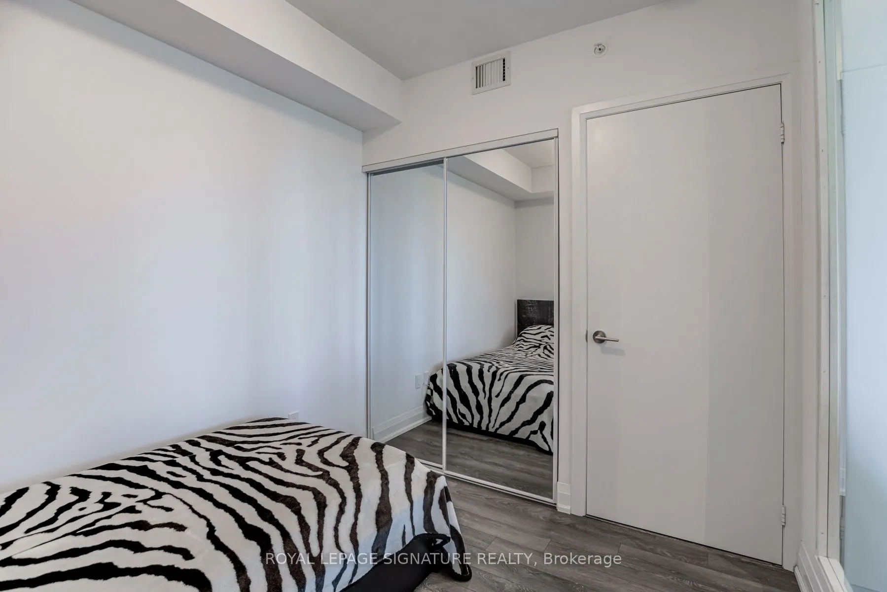 1461 Lawrence Avenue W, #808