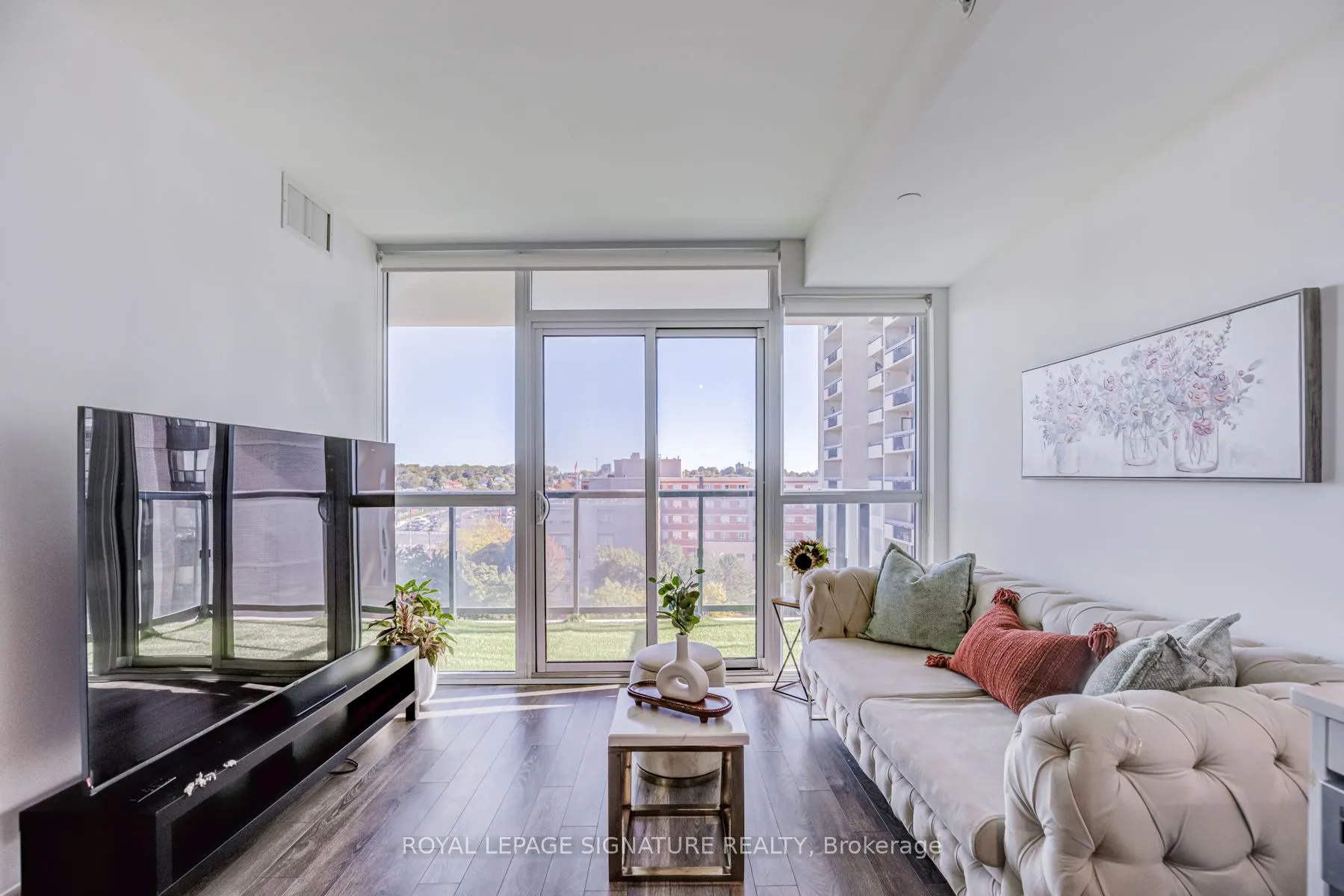 1461 Lawrence Avenue W, #808