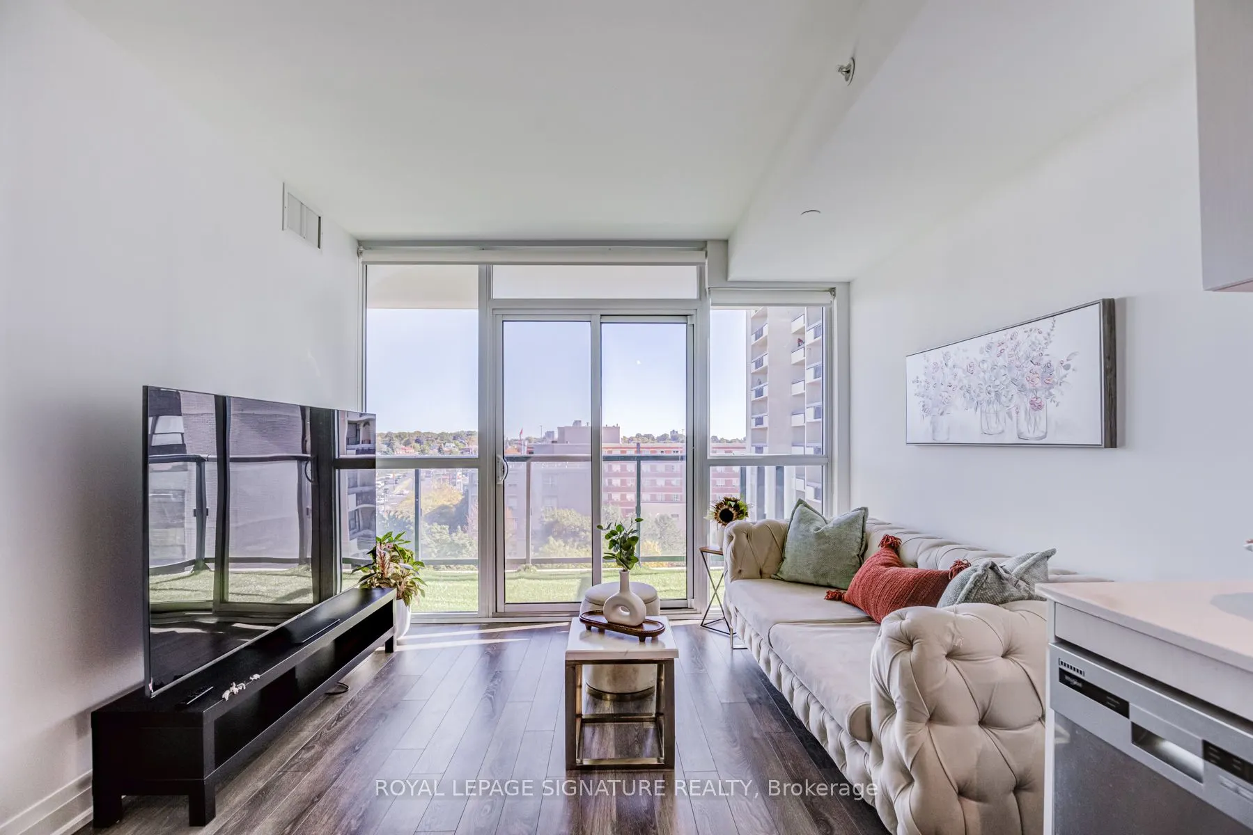 1461 Lawrence Avenue W, #808