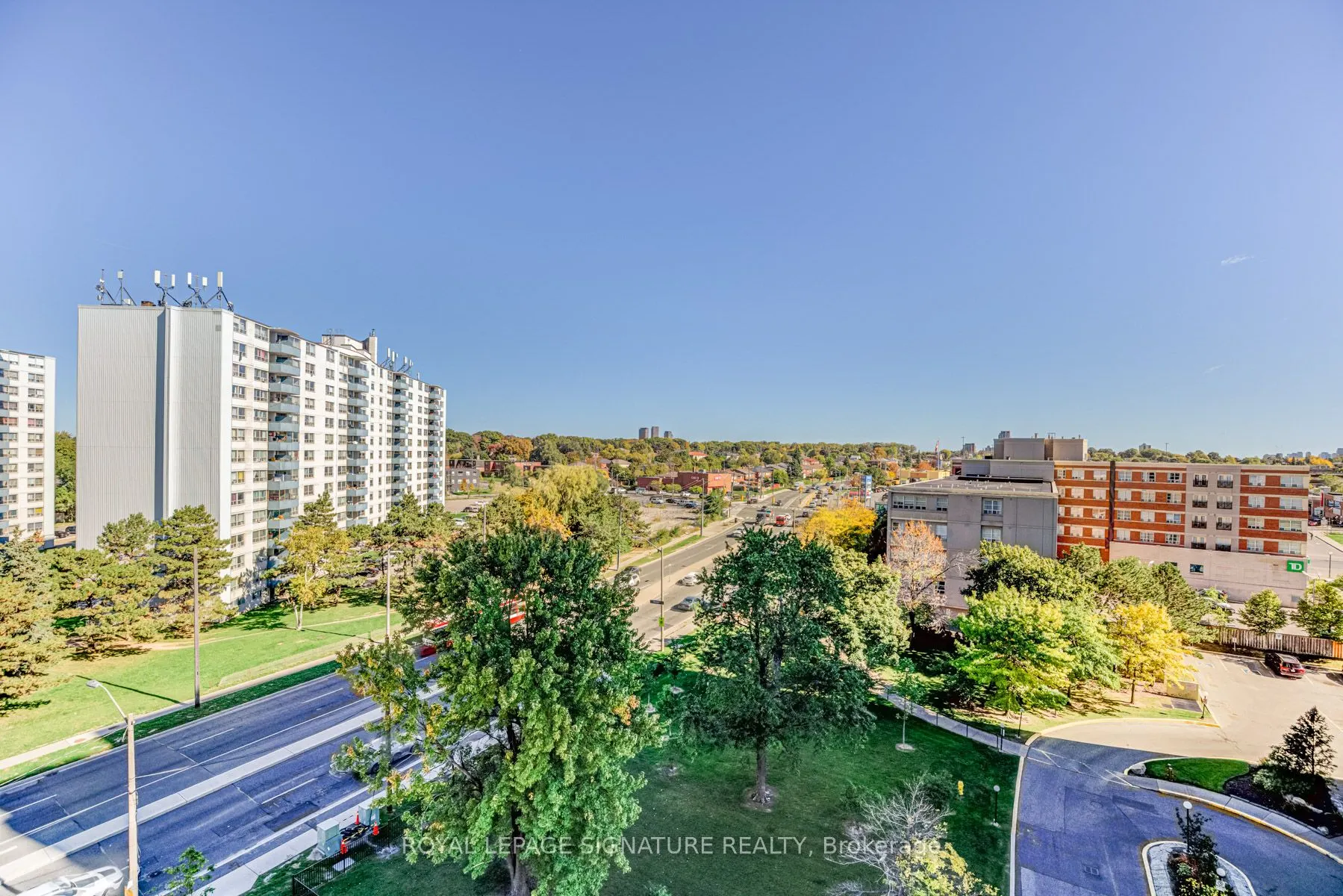 1461 Lawrence Avenue W, #808