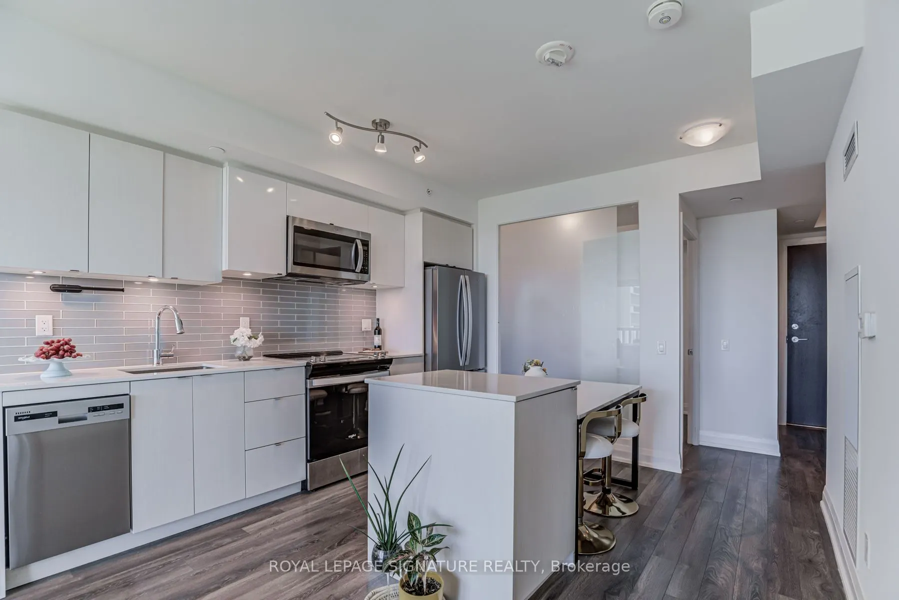 1461 Lawrence Avenue W, #808