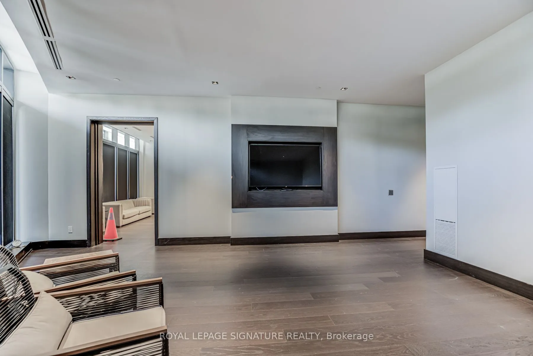 1461 Lawrence Avenue W, #808