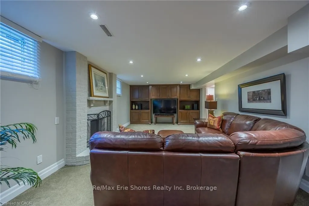 1338 Prince Albert Court