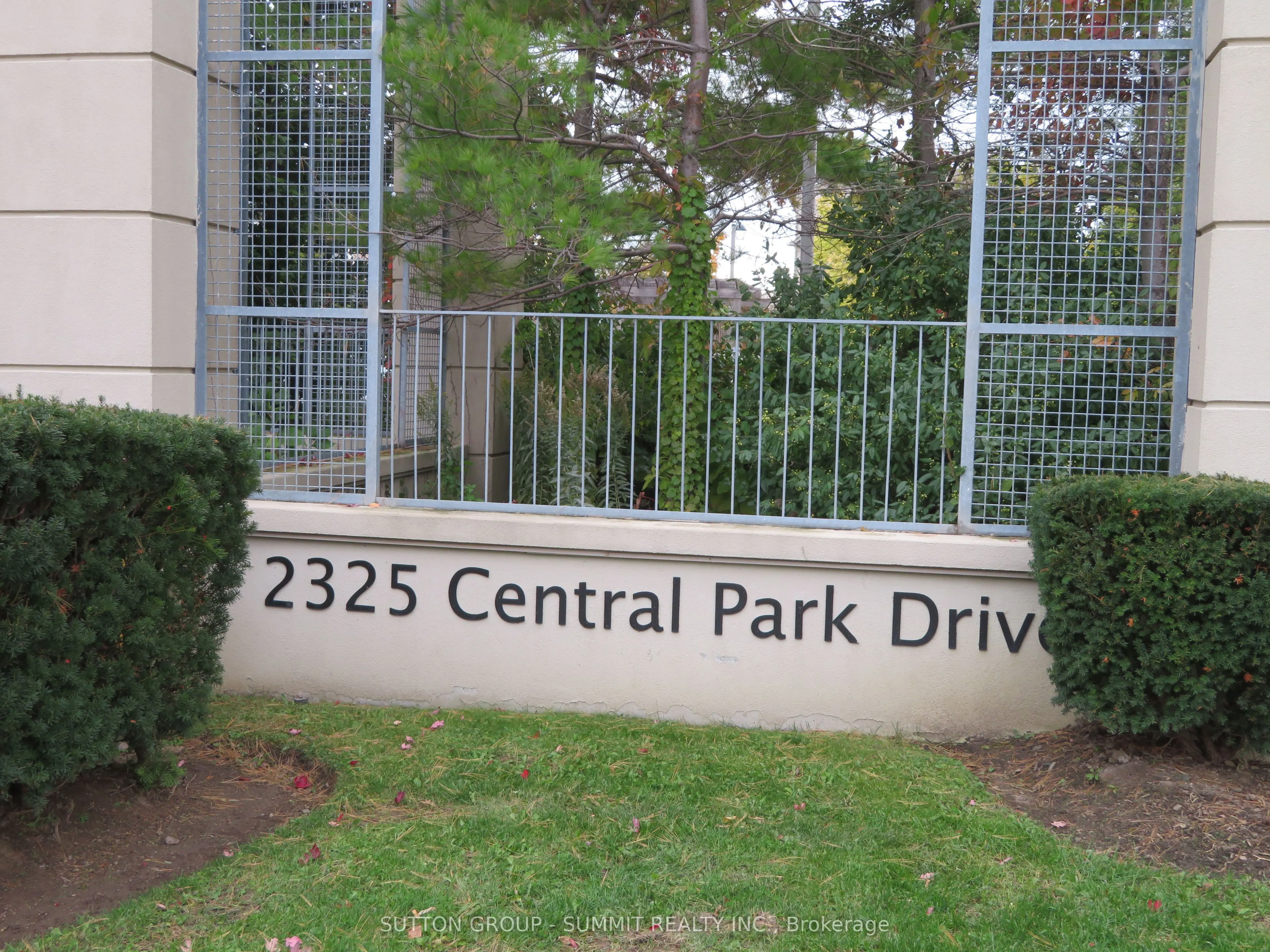 2325 Central Park Drive, #1001