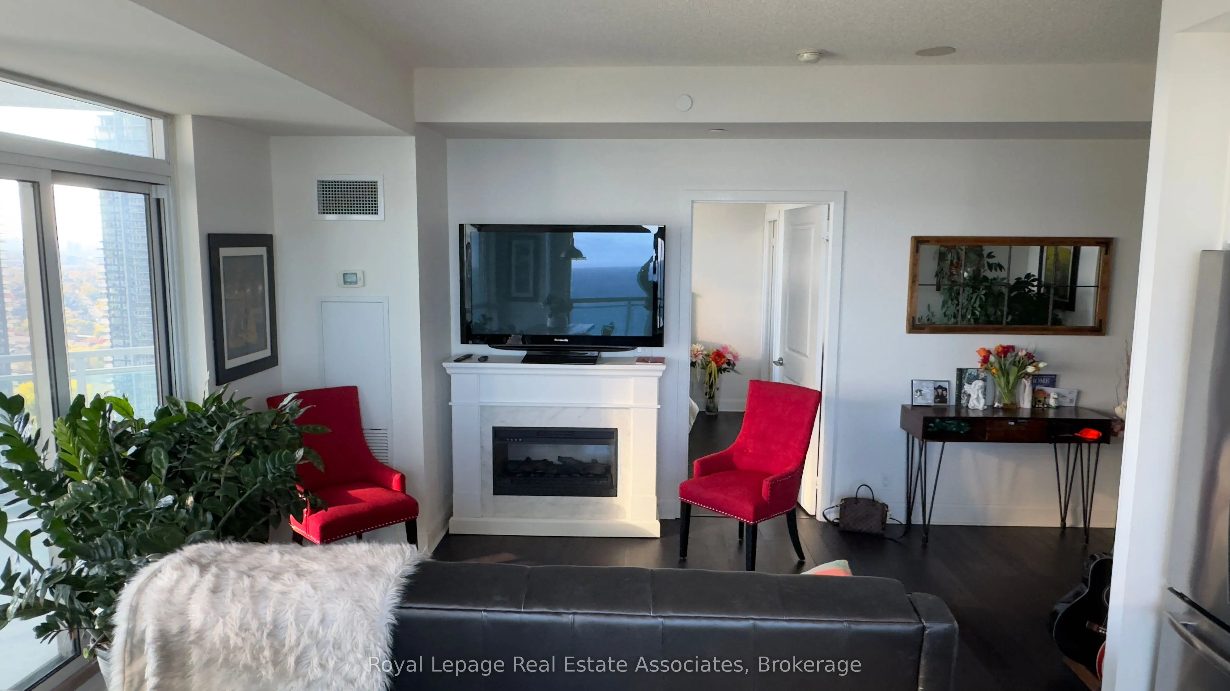 33 Shore Breeze Drive, #3010