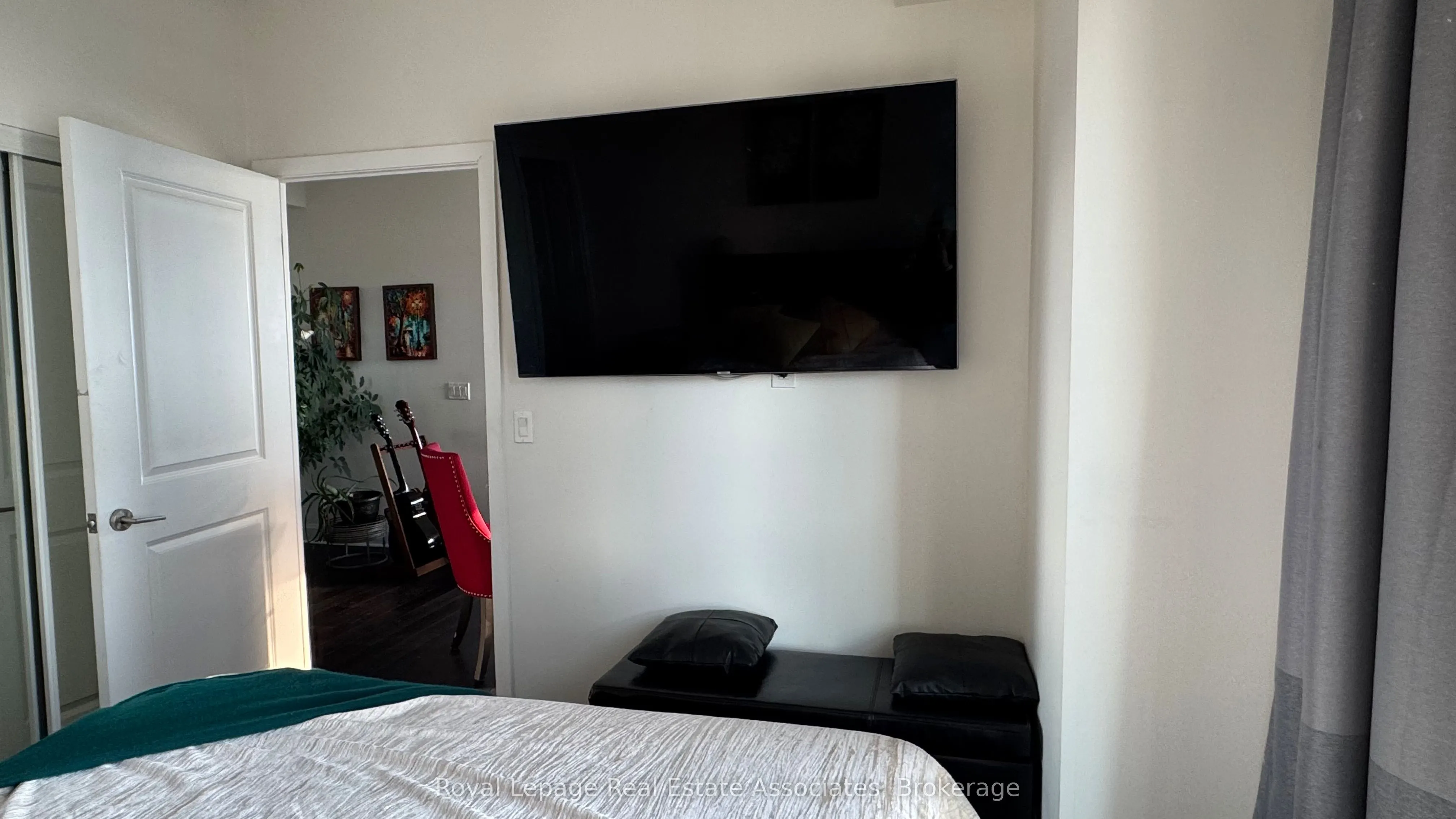 33 Shore Breeze Drive, #3010