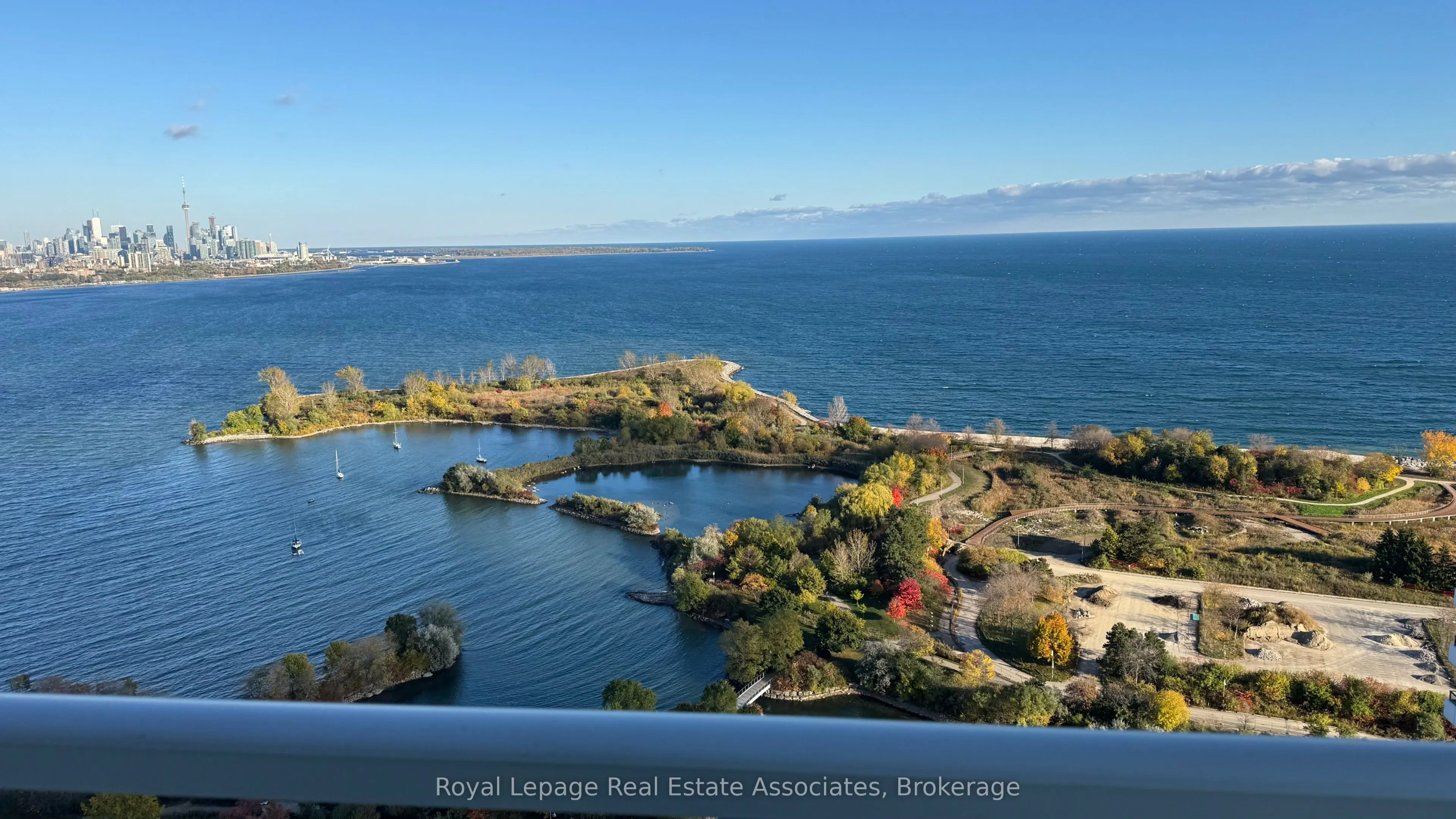 33 Shore Breeze Drive, #3010