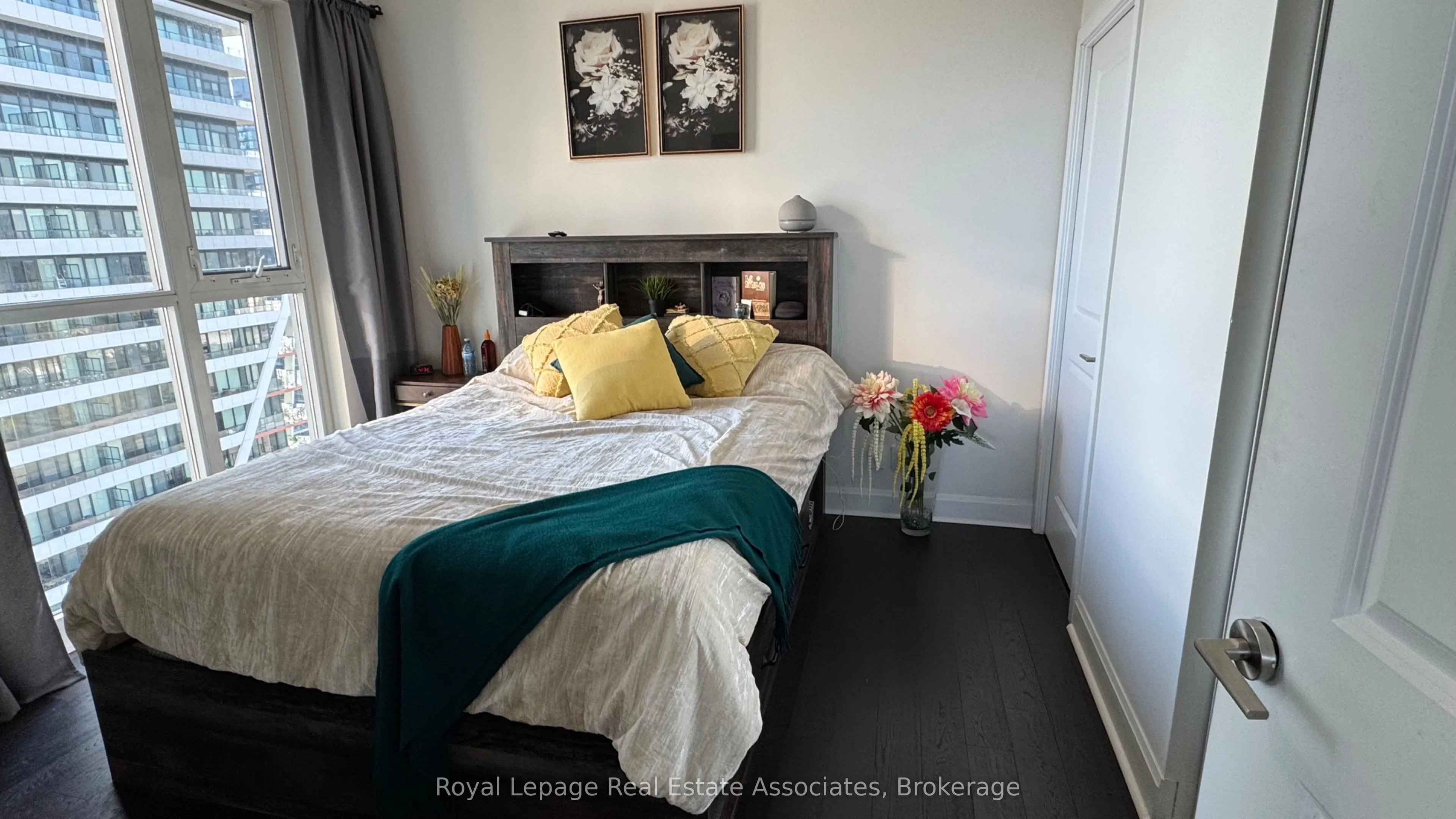 33 Shore Breeze Drive, #3010