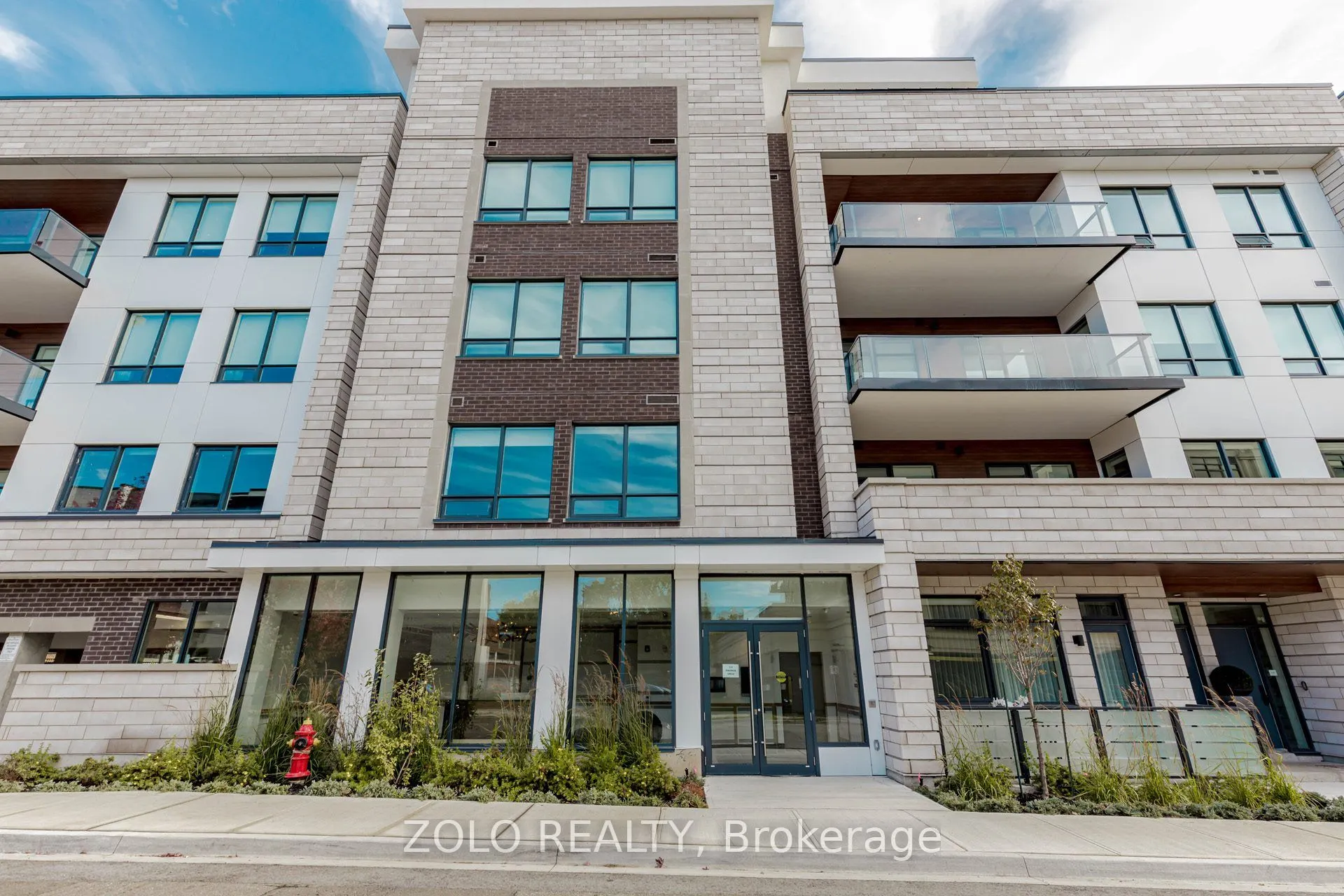 123 Maurice Drive, #208