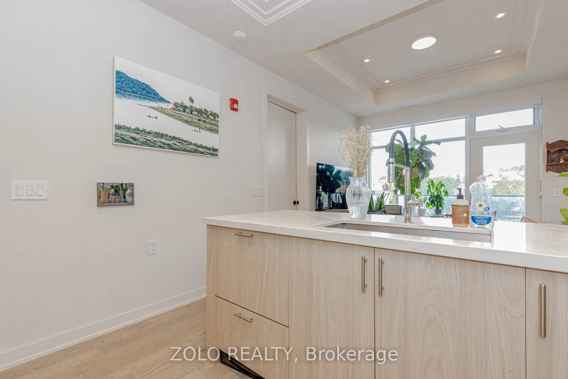 123 Maurice Drive, #208