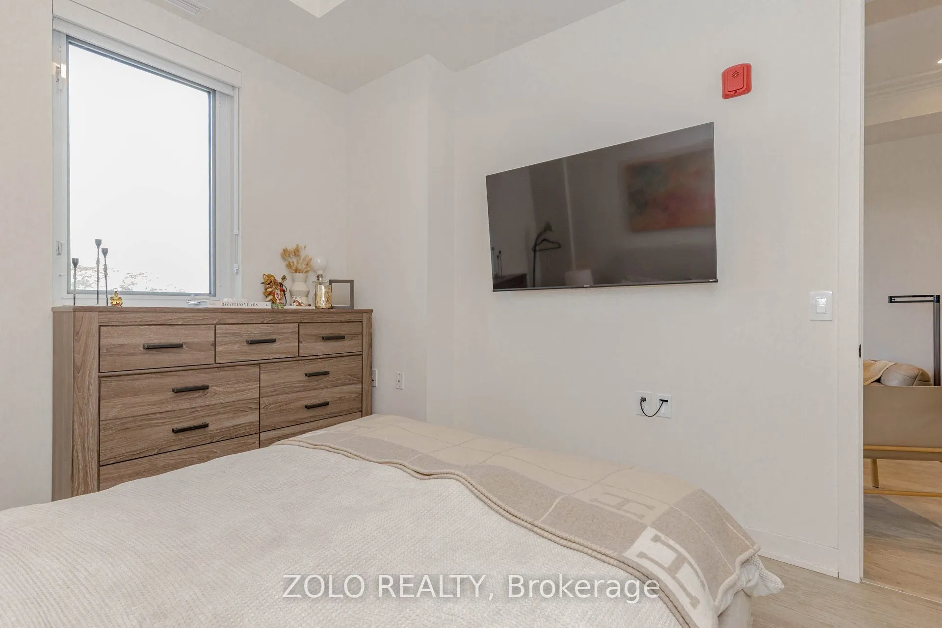 123 Maurice Drive, #208