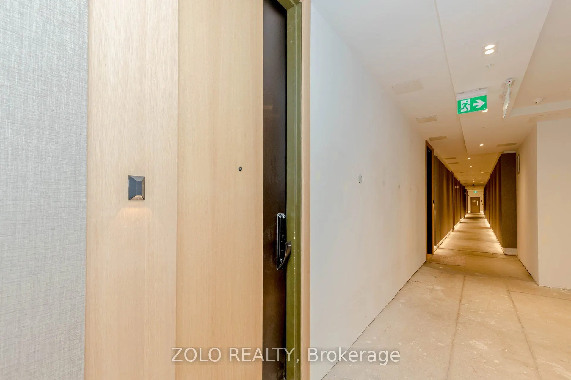 123 Maurice Drive, #208