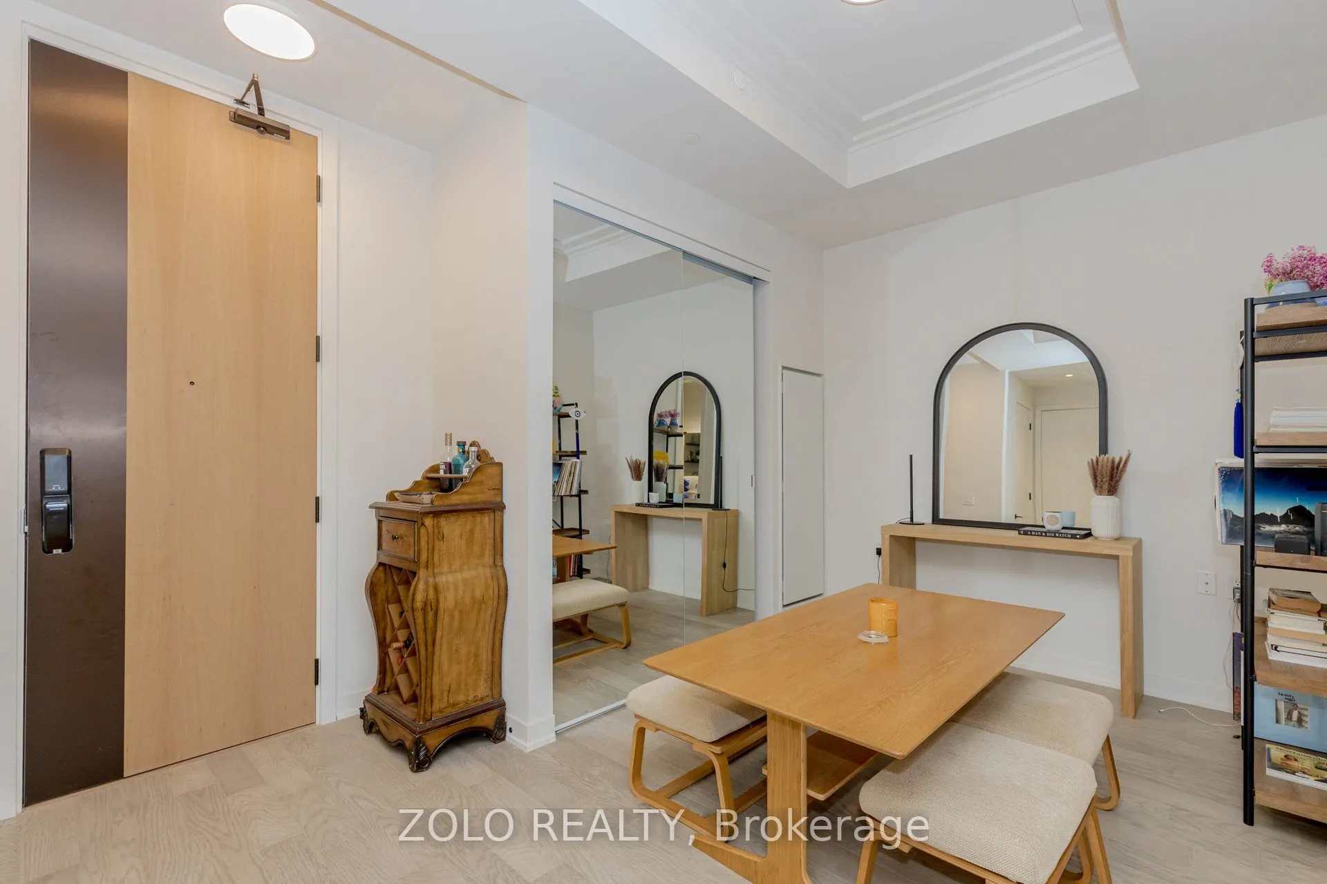 123 Maurice Drive, #208