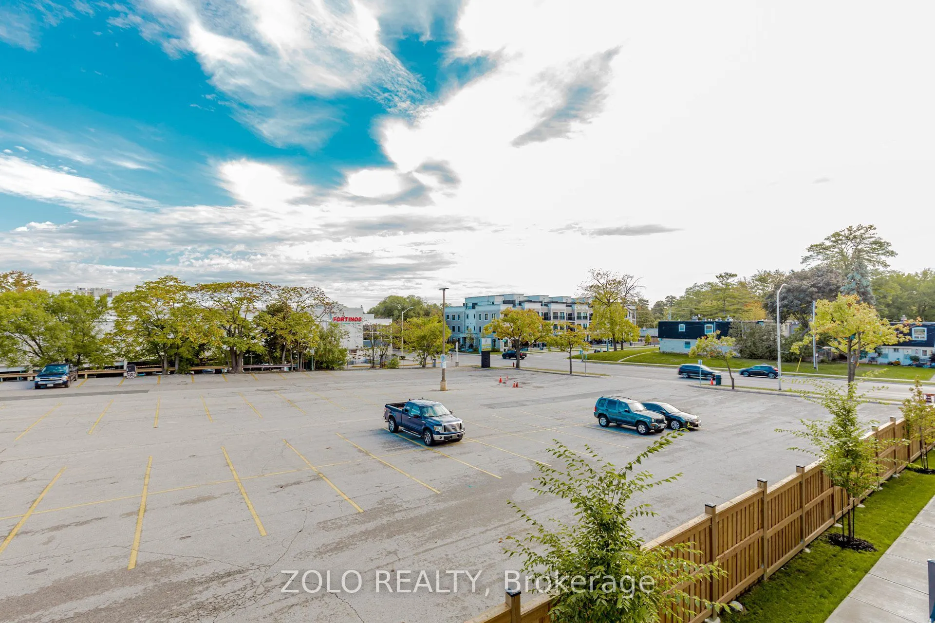 123 Maurice Drive, #208