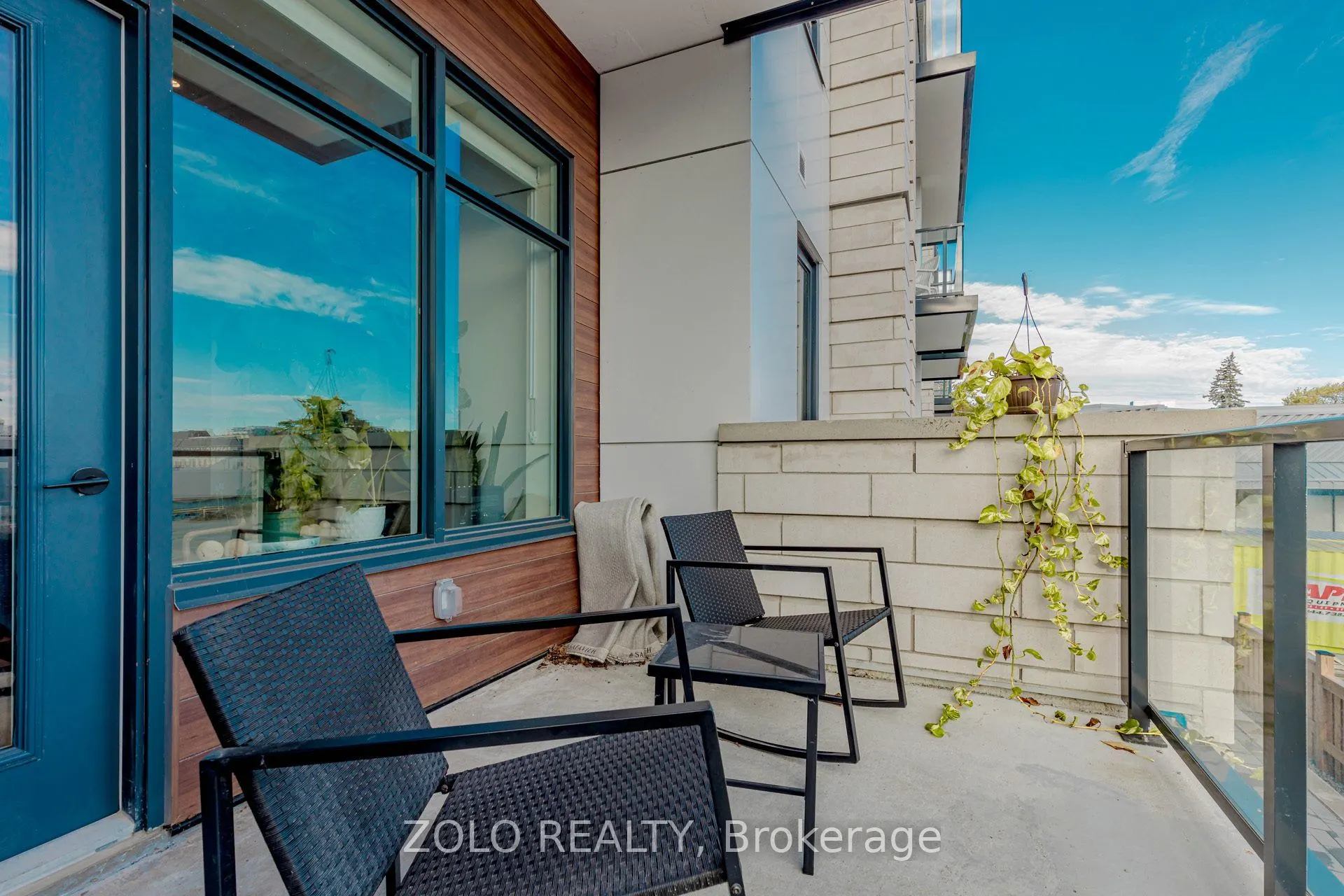 123 Maurice Drive, #208