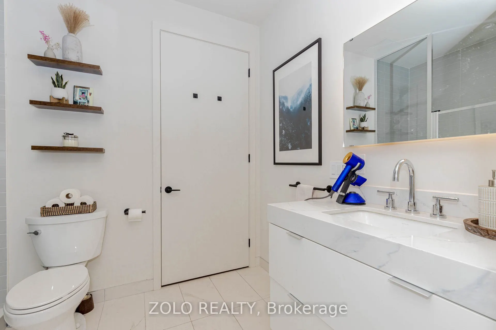 123 Maurice Drive, #208