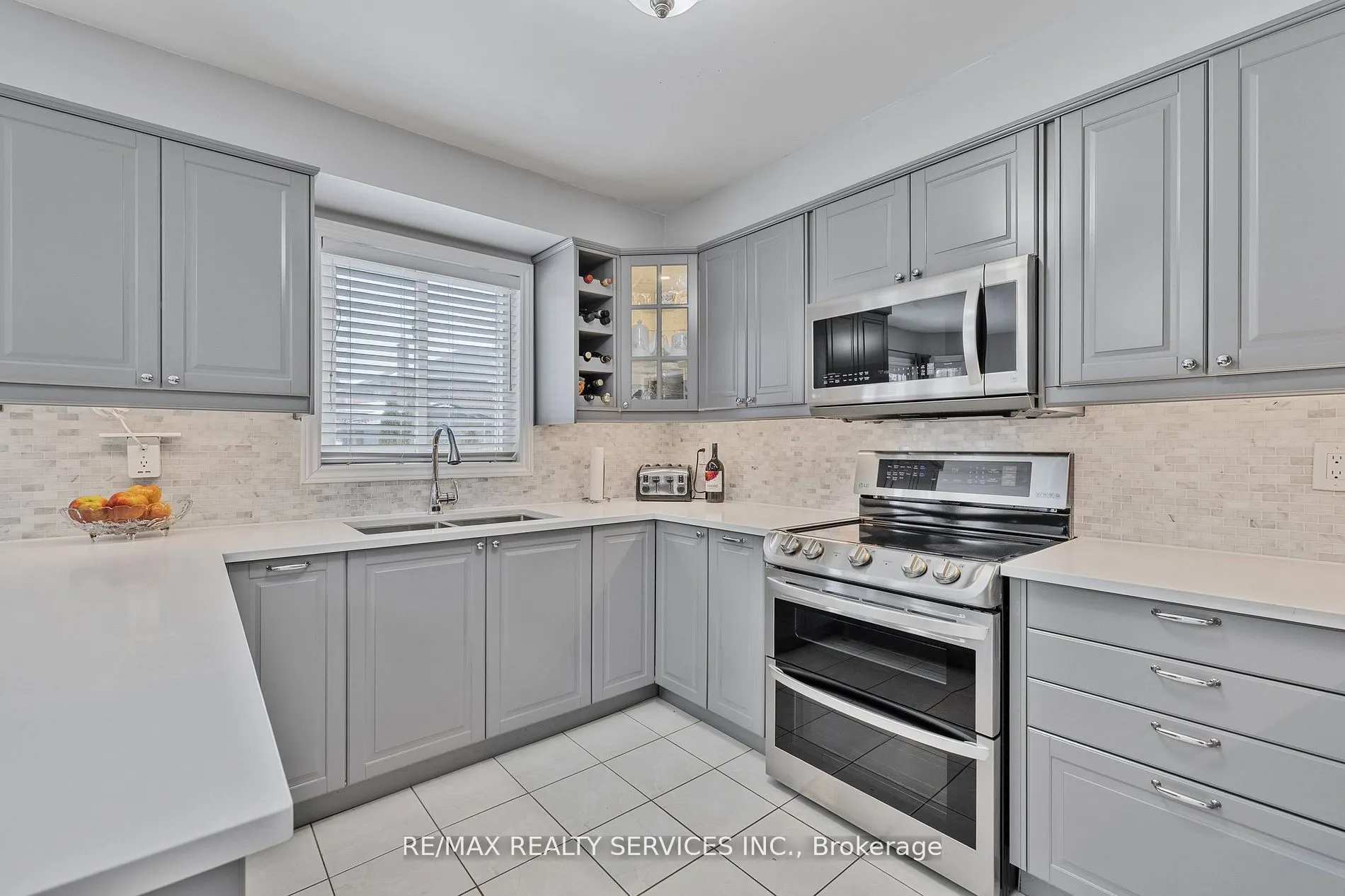 24 Royal Valley Drive