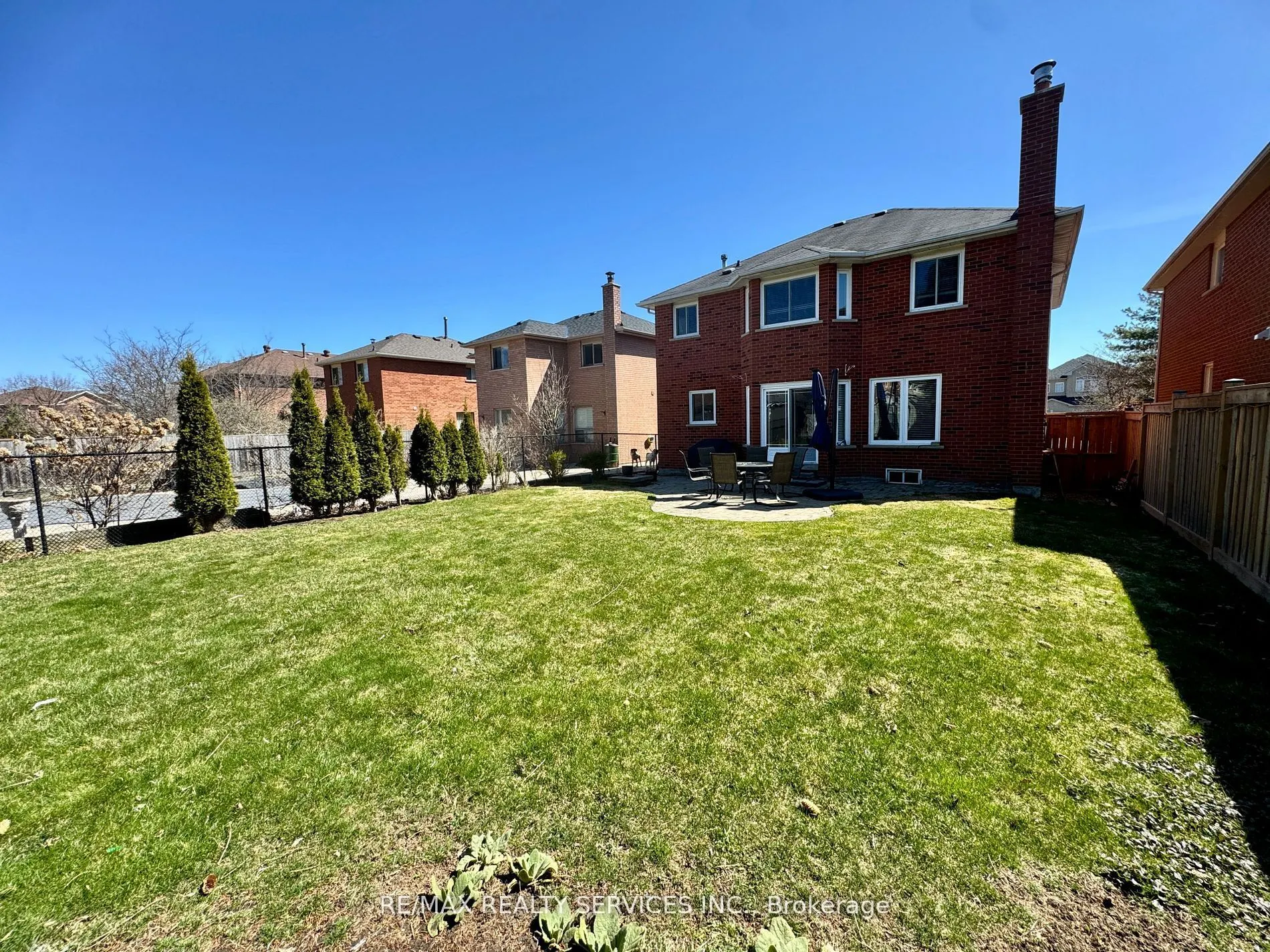 24 Royal Valley Drive