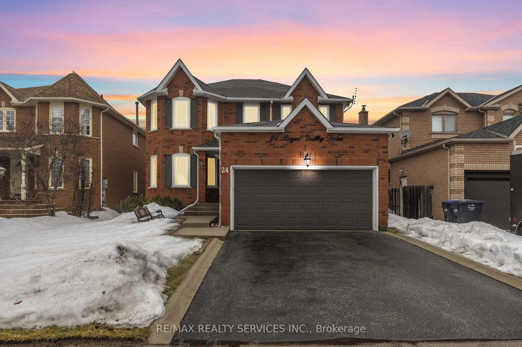 24 Royal Valley Drive