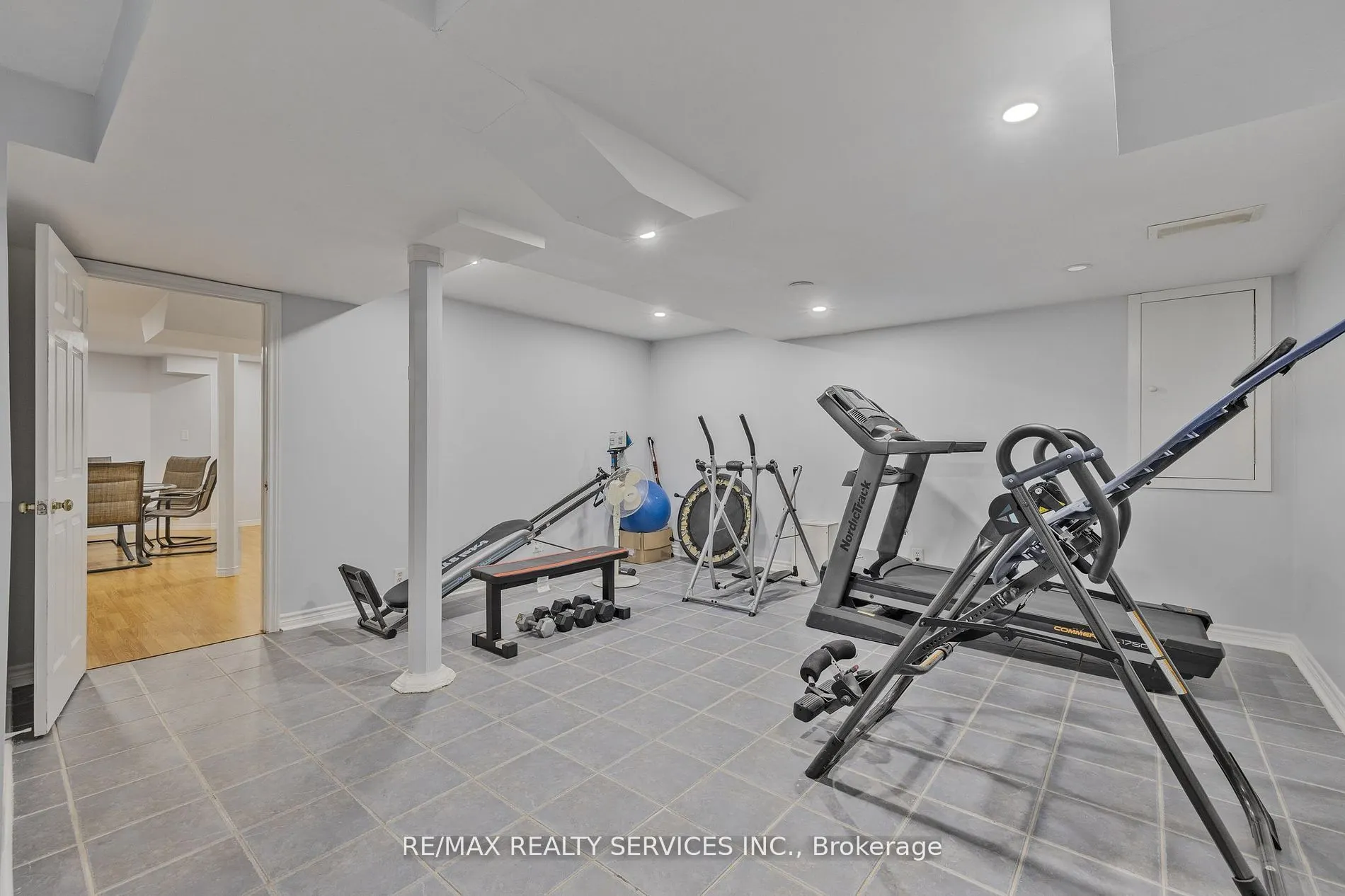 24 Royal Valley Drive