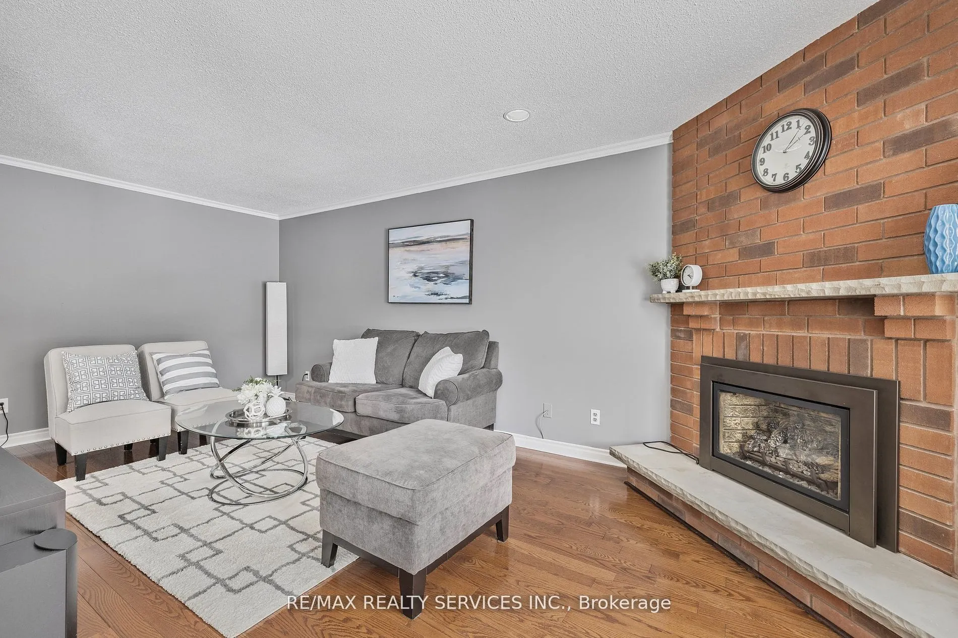 24 Royal Valley Drive