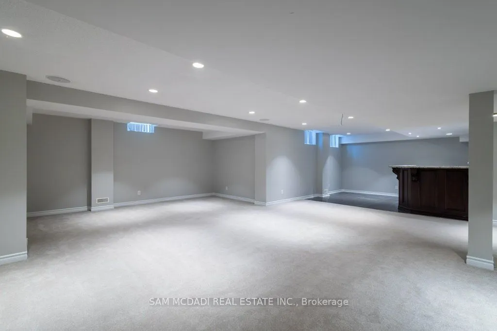 5572 Trailbank Drive