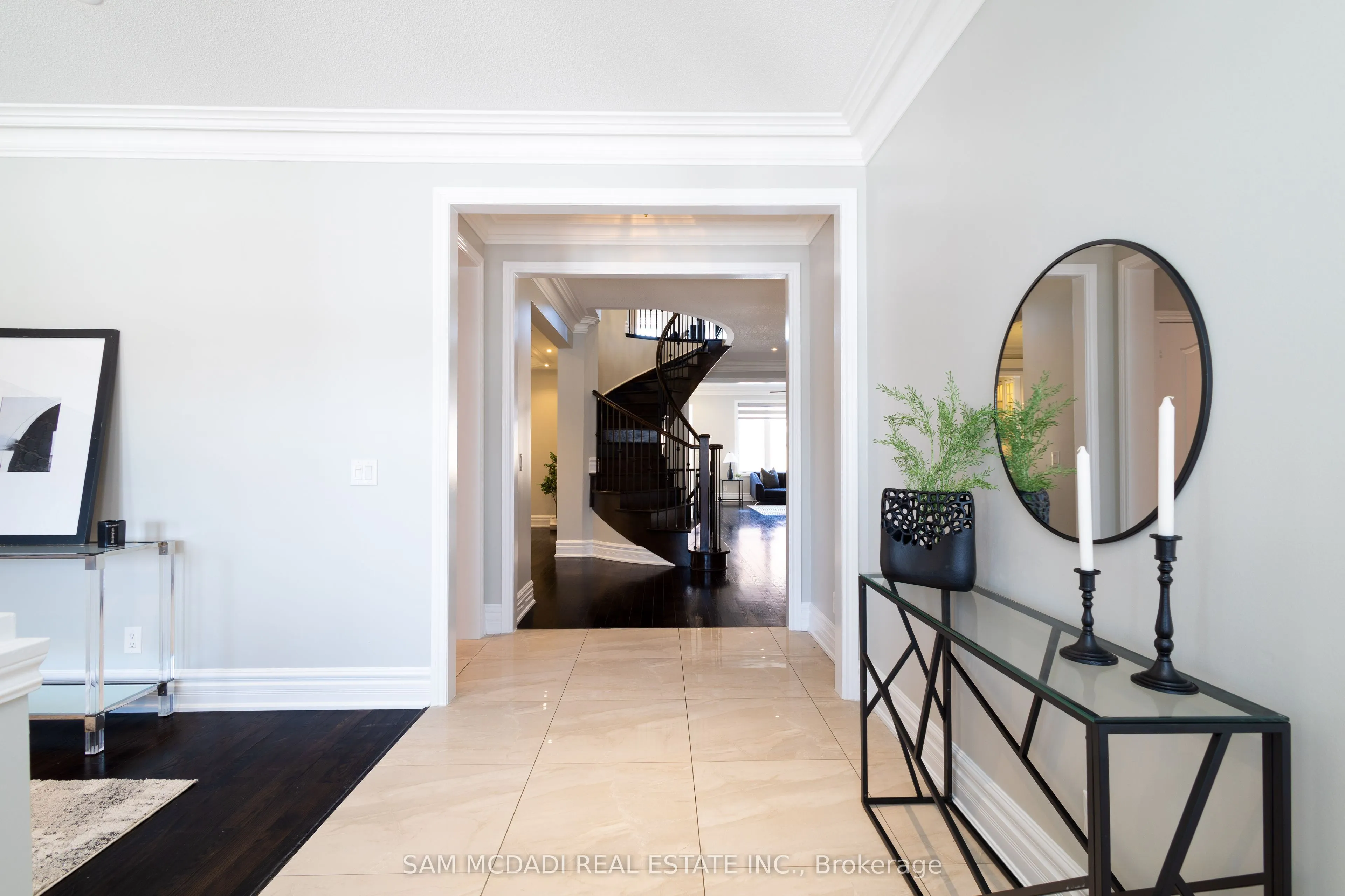 5572 Trailbank Drive