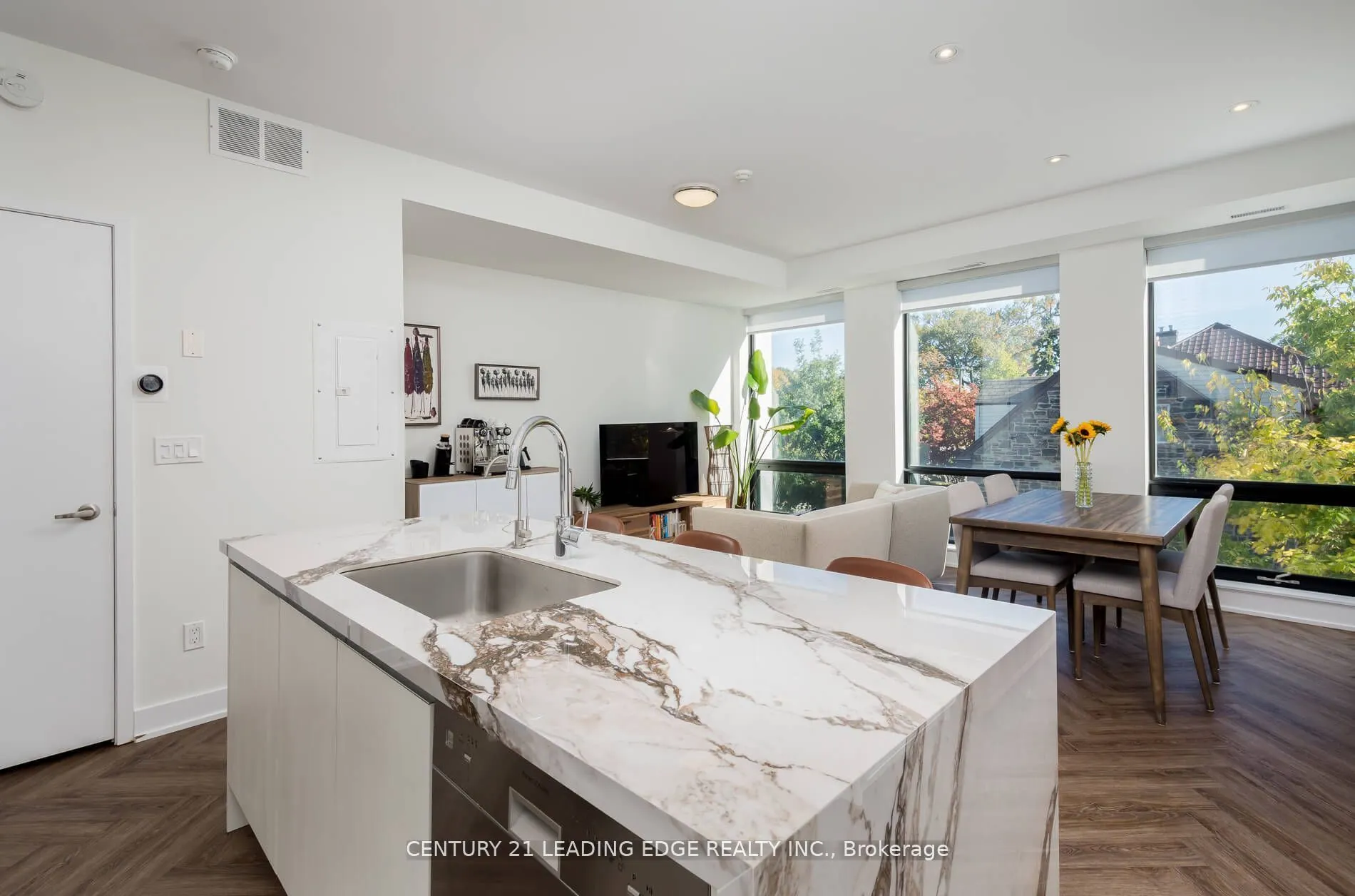 441 Jane Street, #204