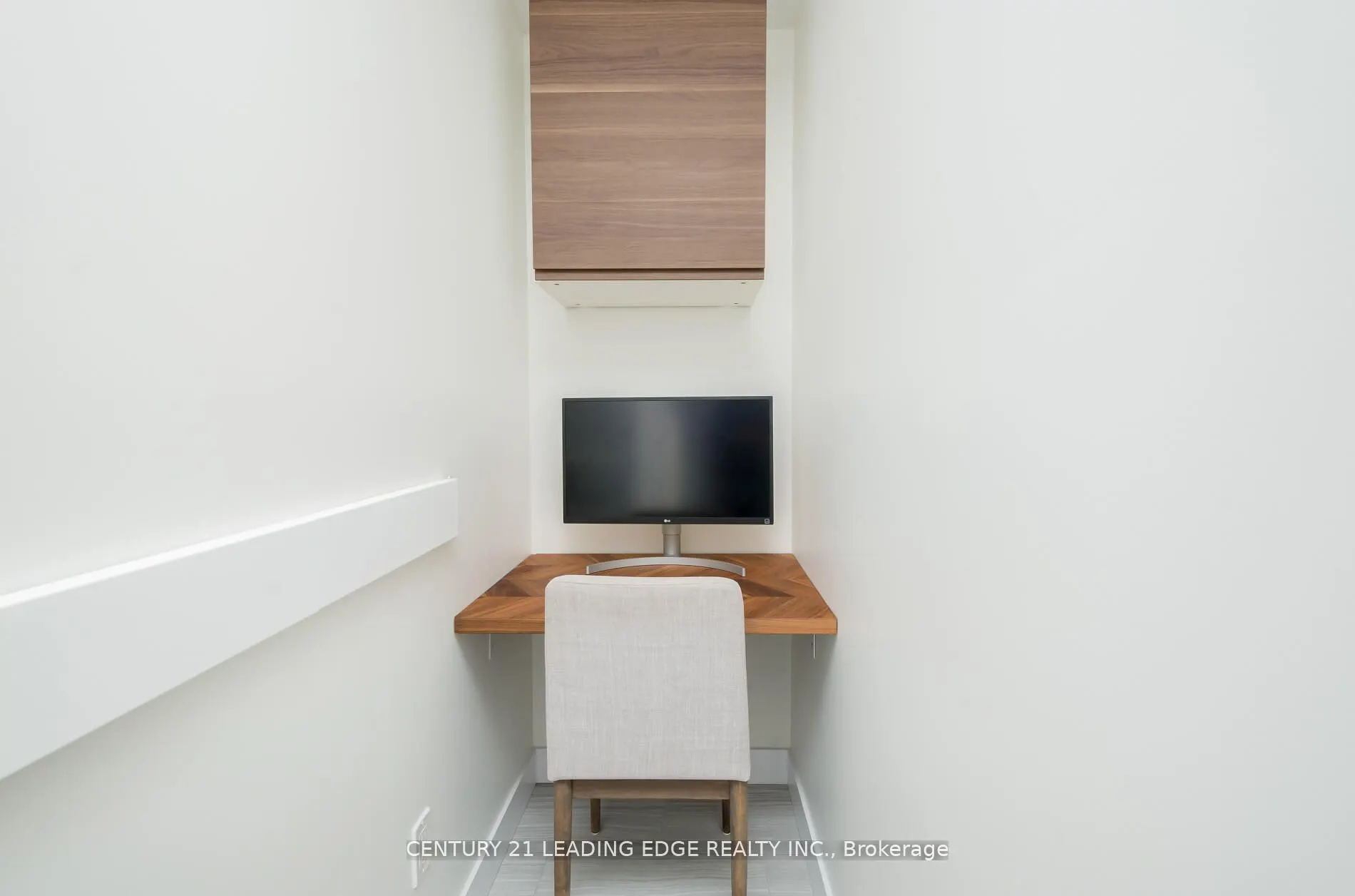 441 Jane Street, #204