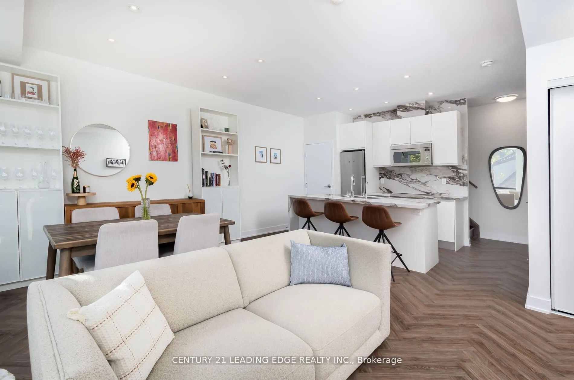 441 Jane Street, #204