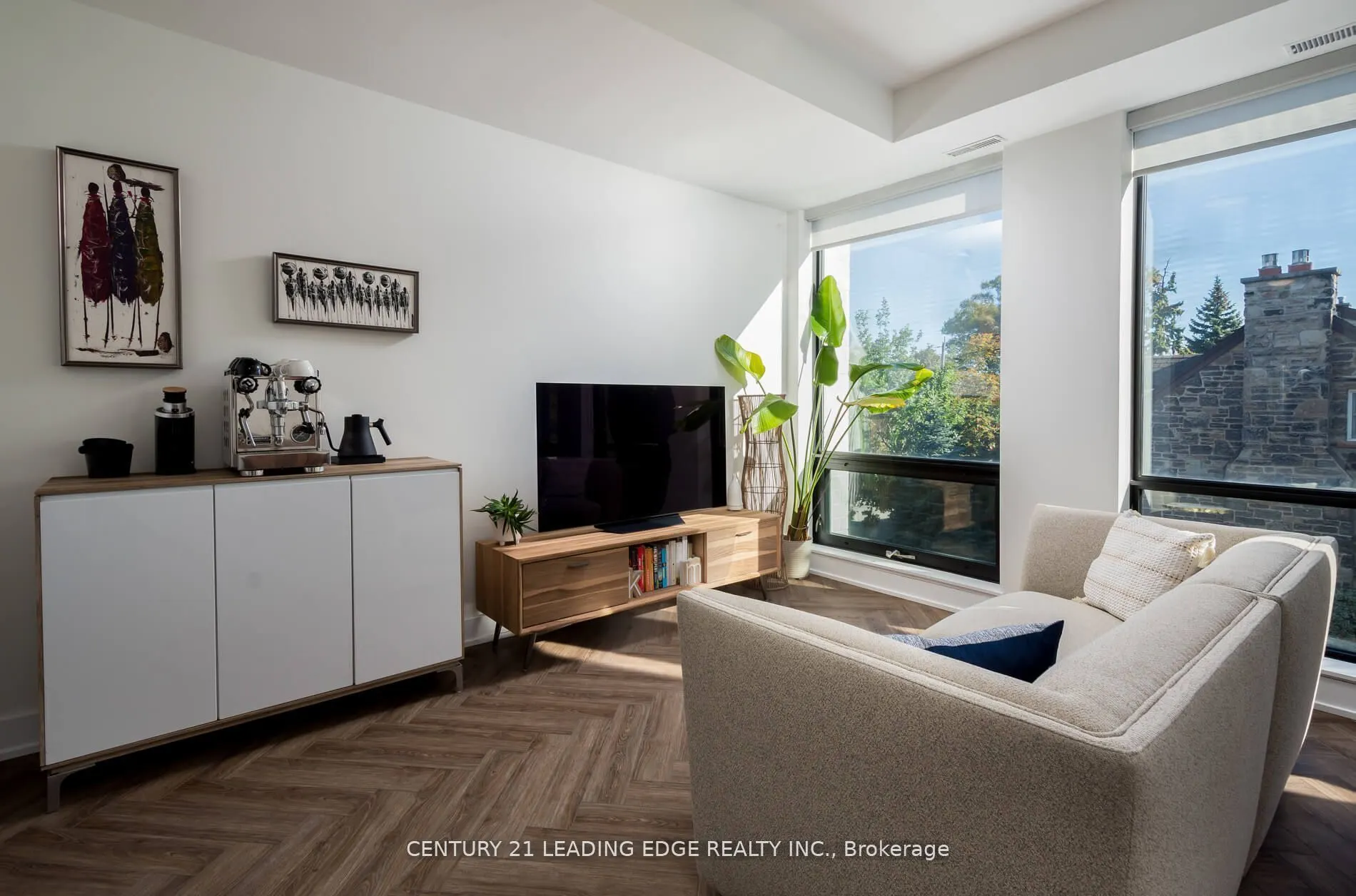 441 Jane Street, #204