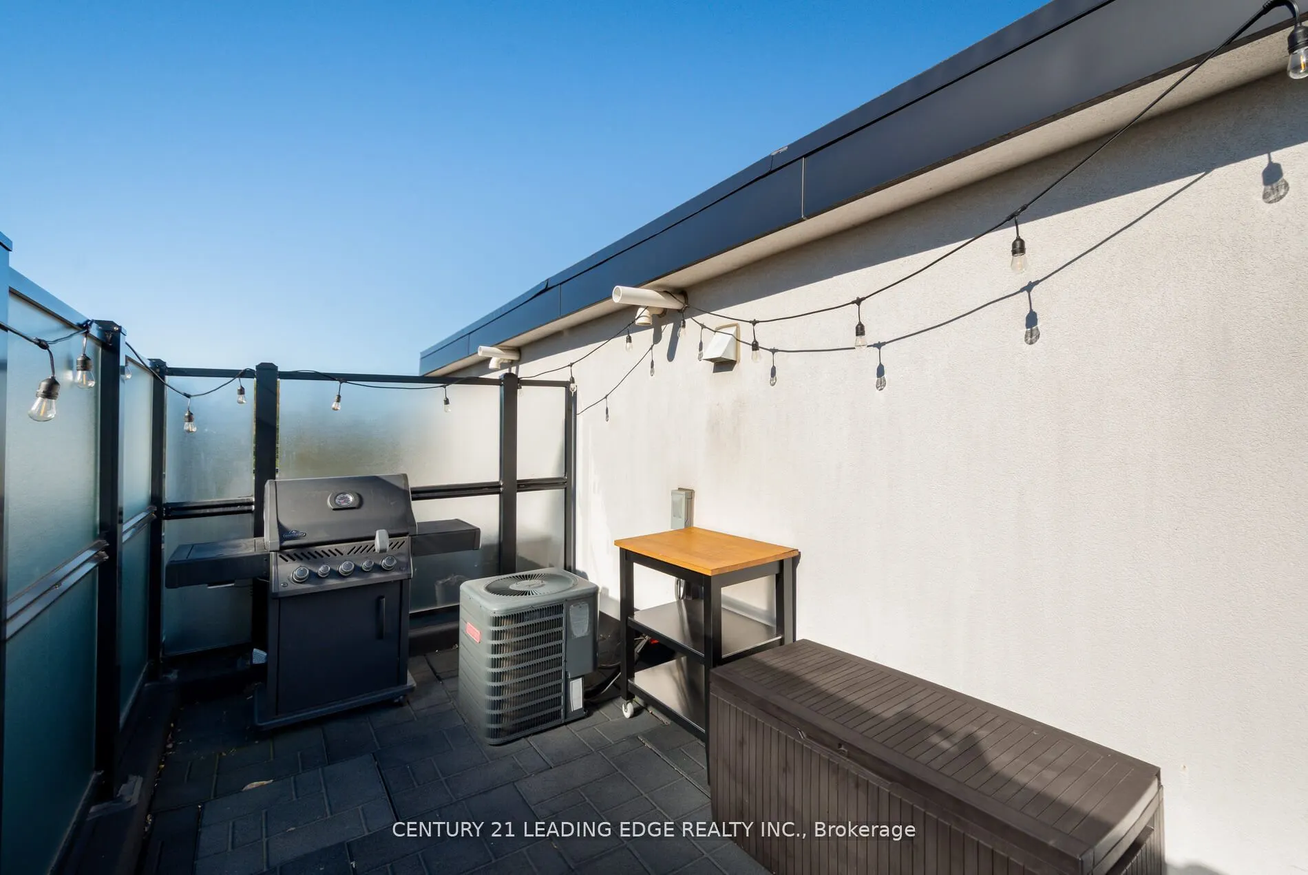 441 Jane Street, #204