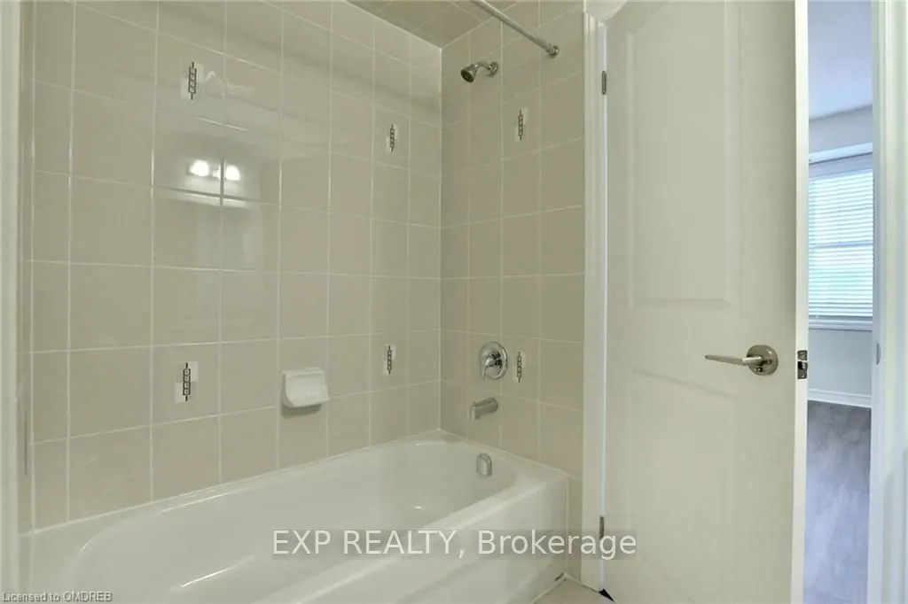 2339 Sawgrass Drive, #306