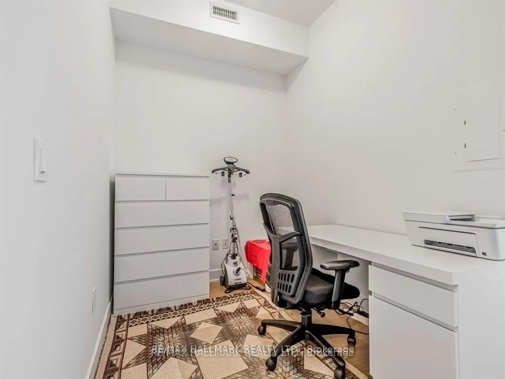 30 Shore Breeze Drive, #1217