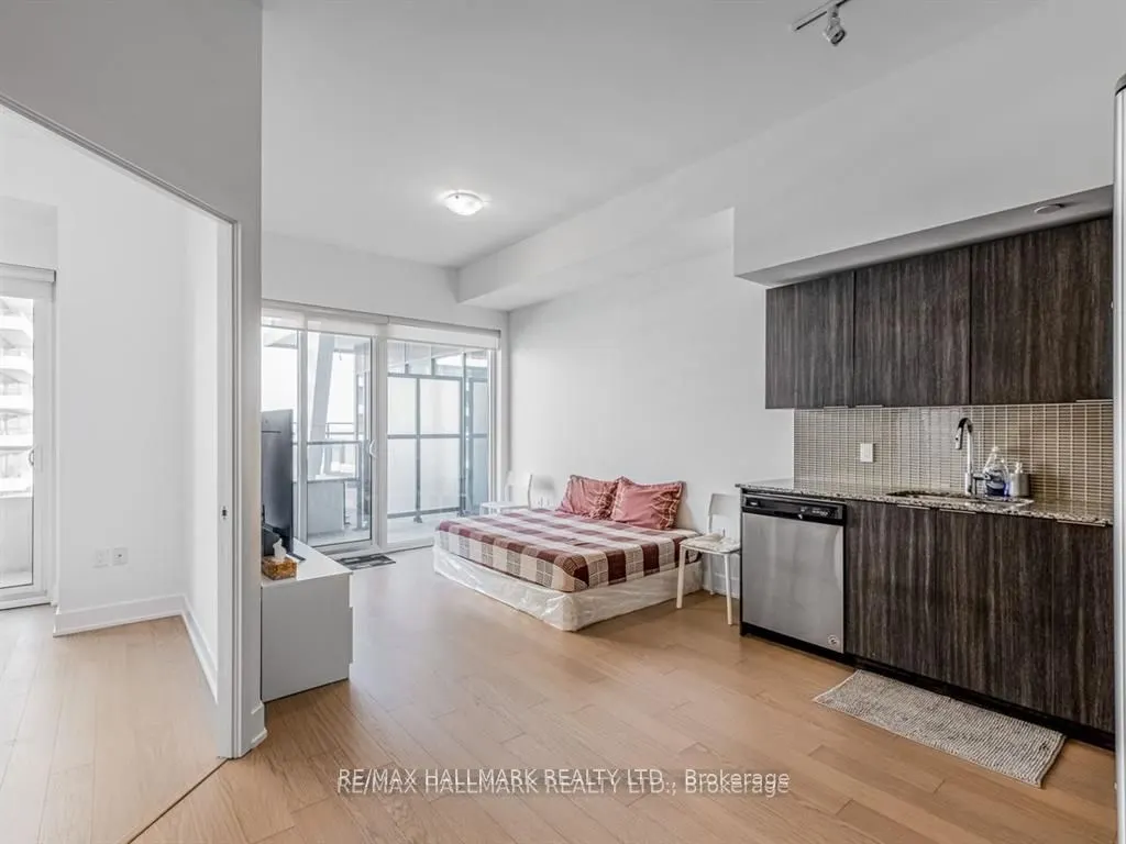 30 Shore Breeze Drive, #1217