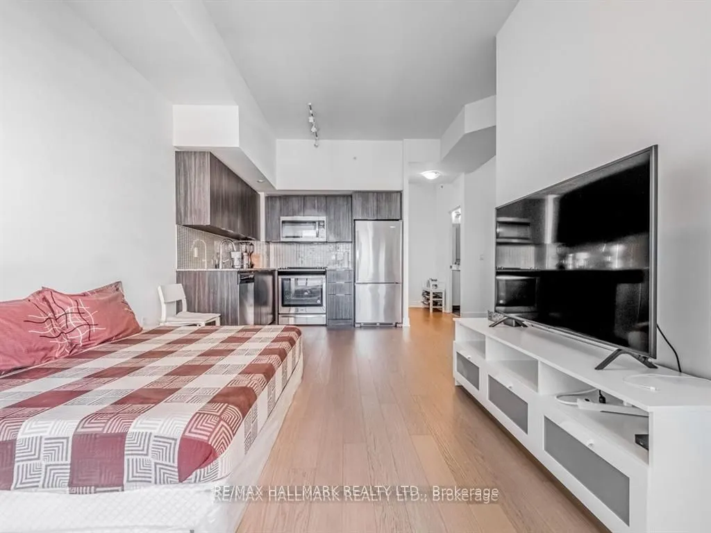 30 Shore Breeze Drive, #1217