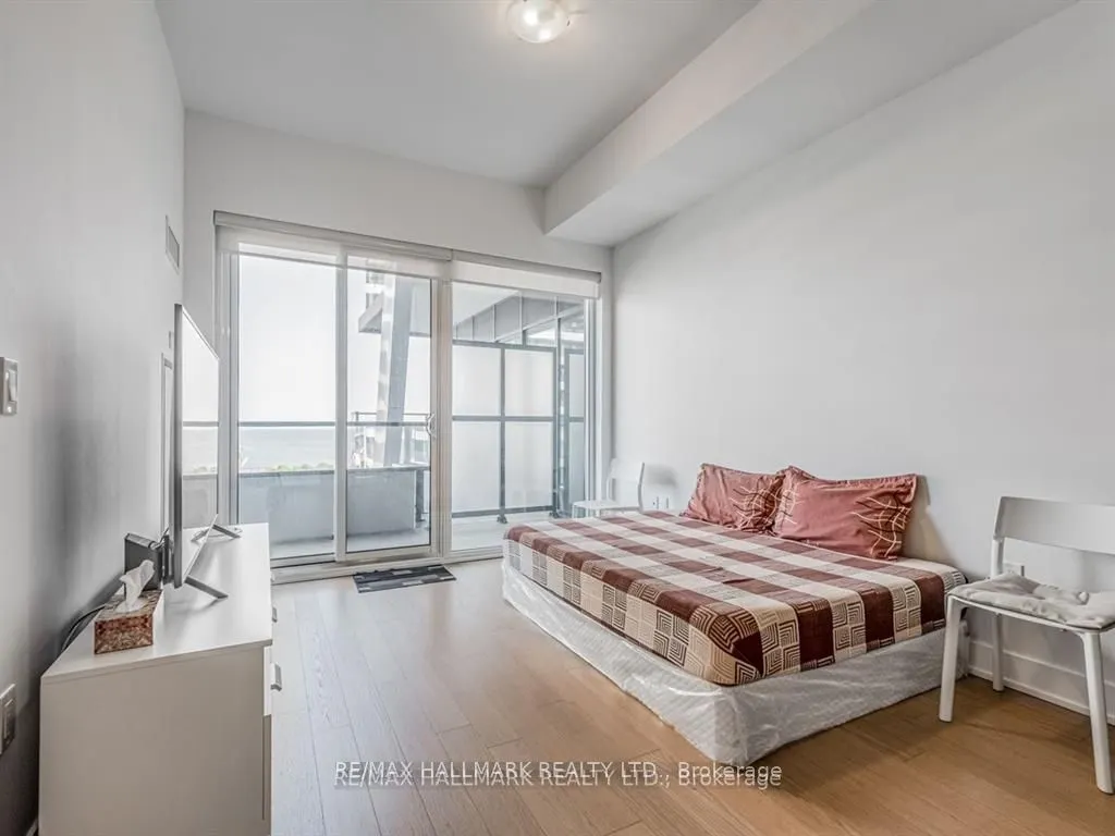 30 Shore Breeze Drive, #1217