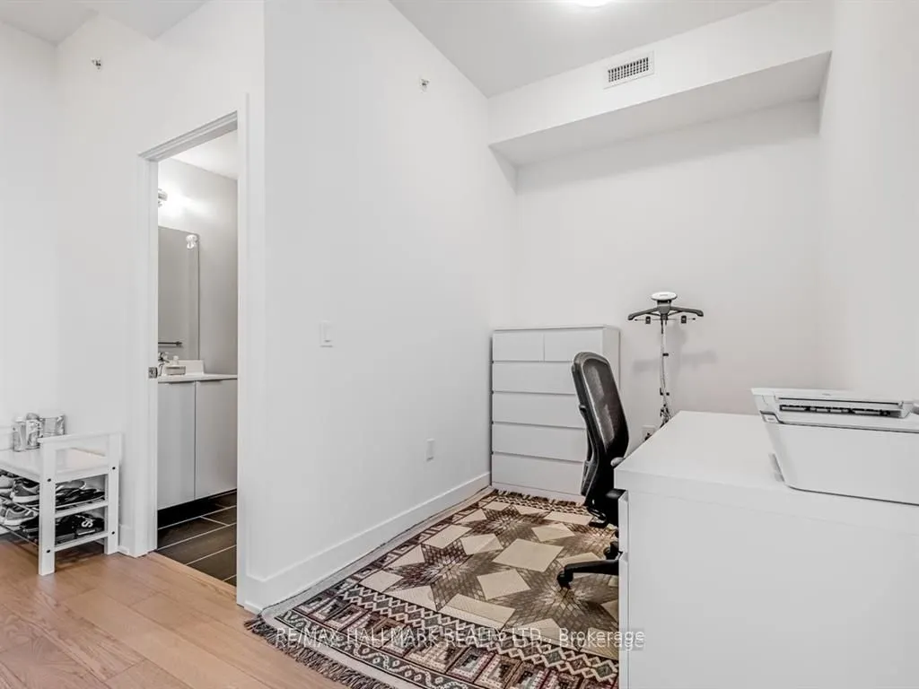 30 Shore Breeze Drive, #1217