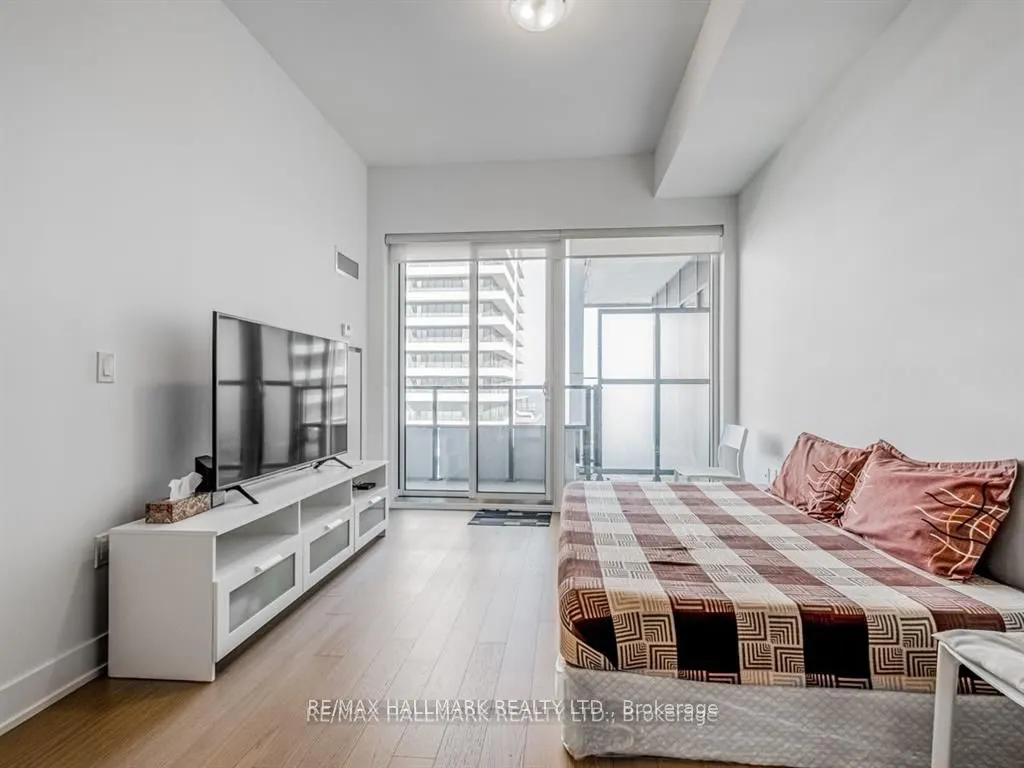 30 Shore Breeze Drive, #1217