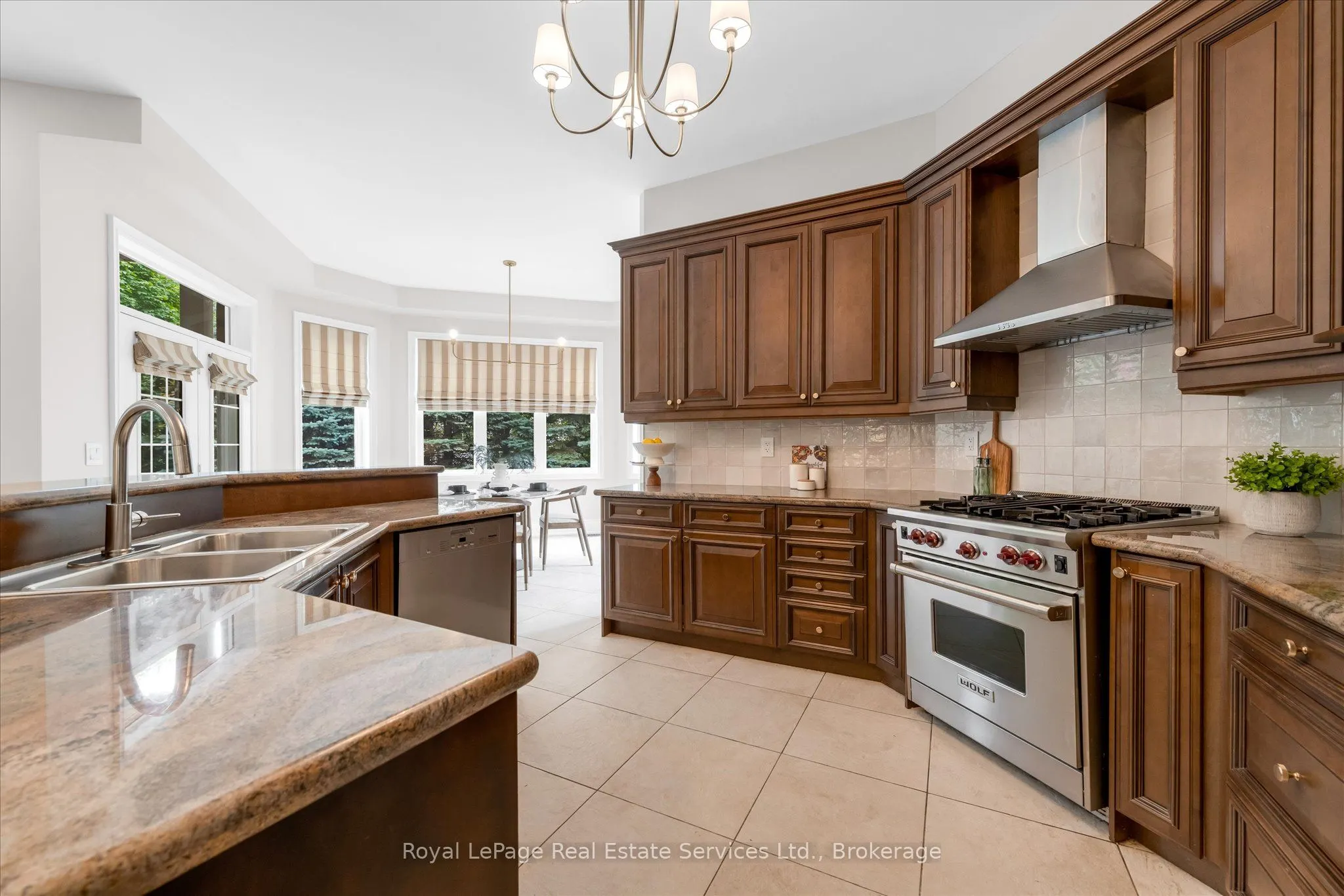 3340 Mistwell Crescent