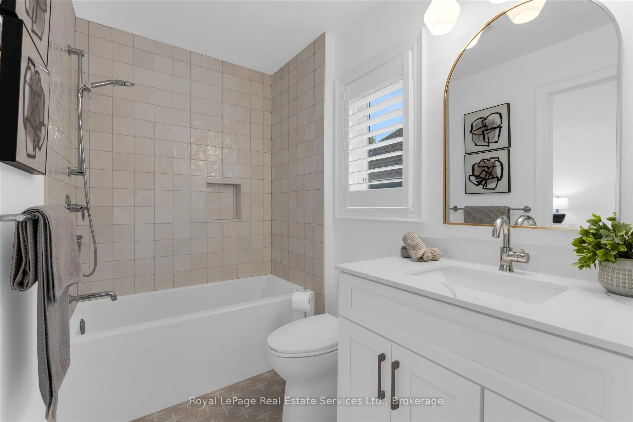 3340 Mistwell Crescent