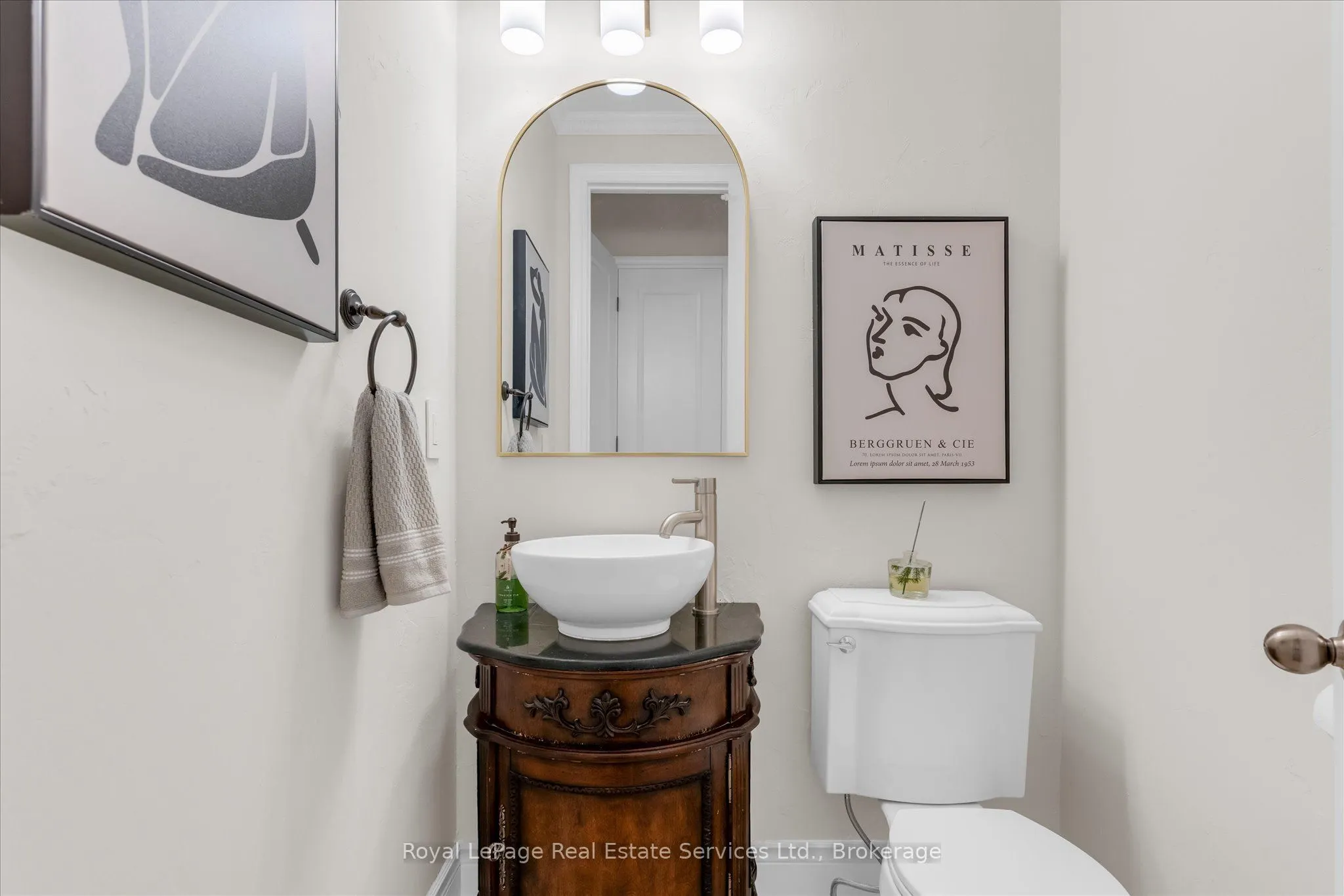 3340 Mistwell Crescent