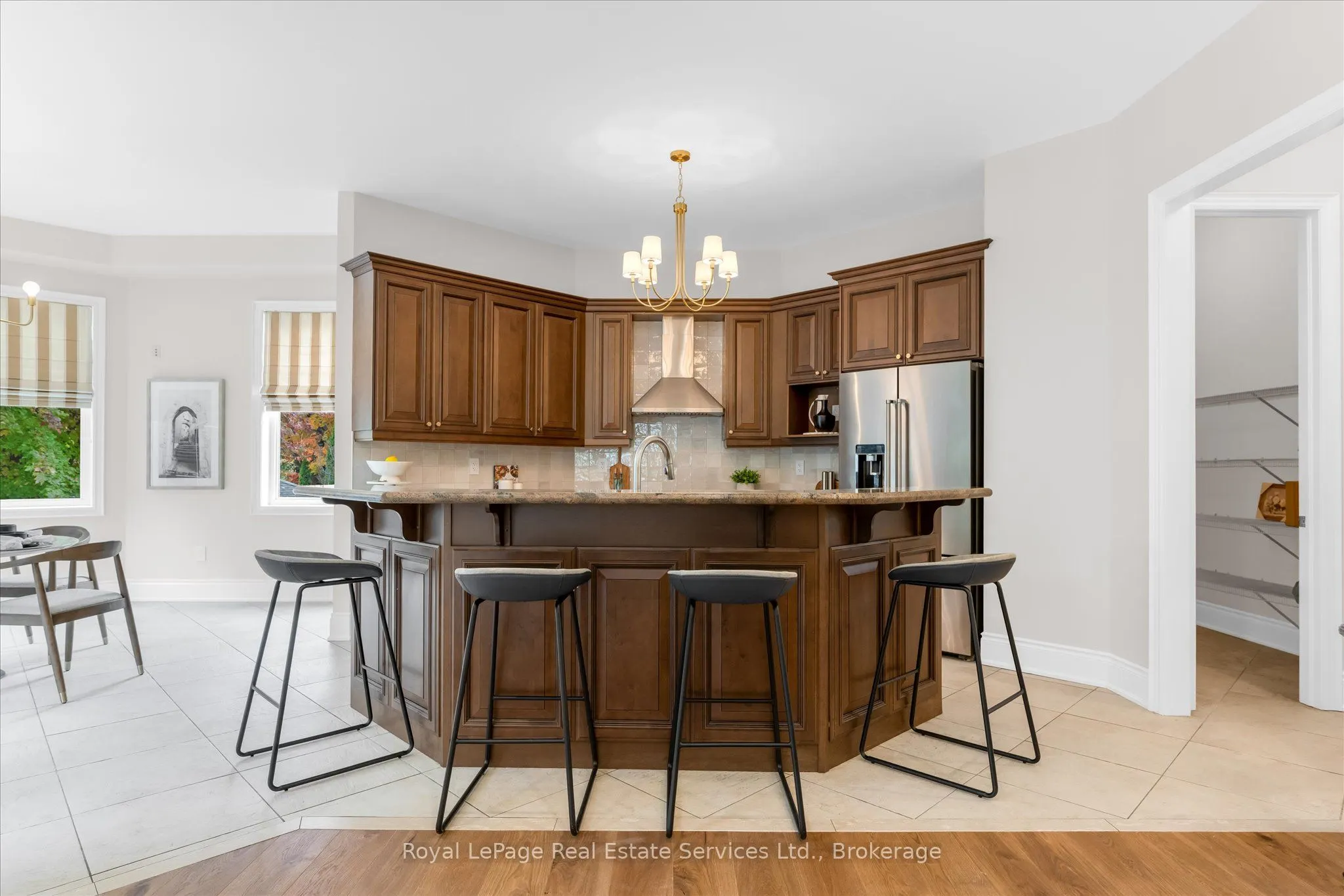 3340 Mistwell Crescent