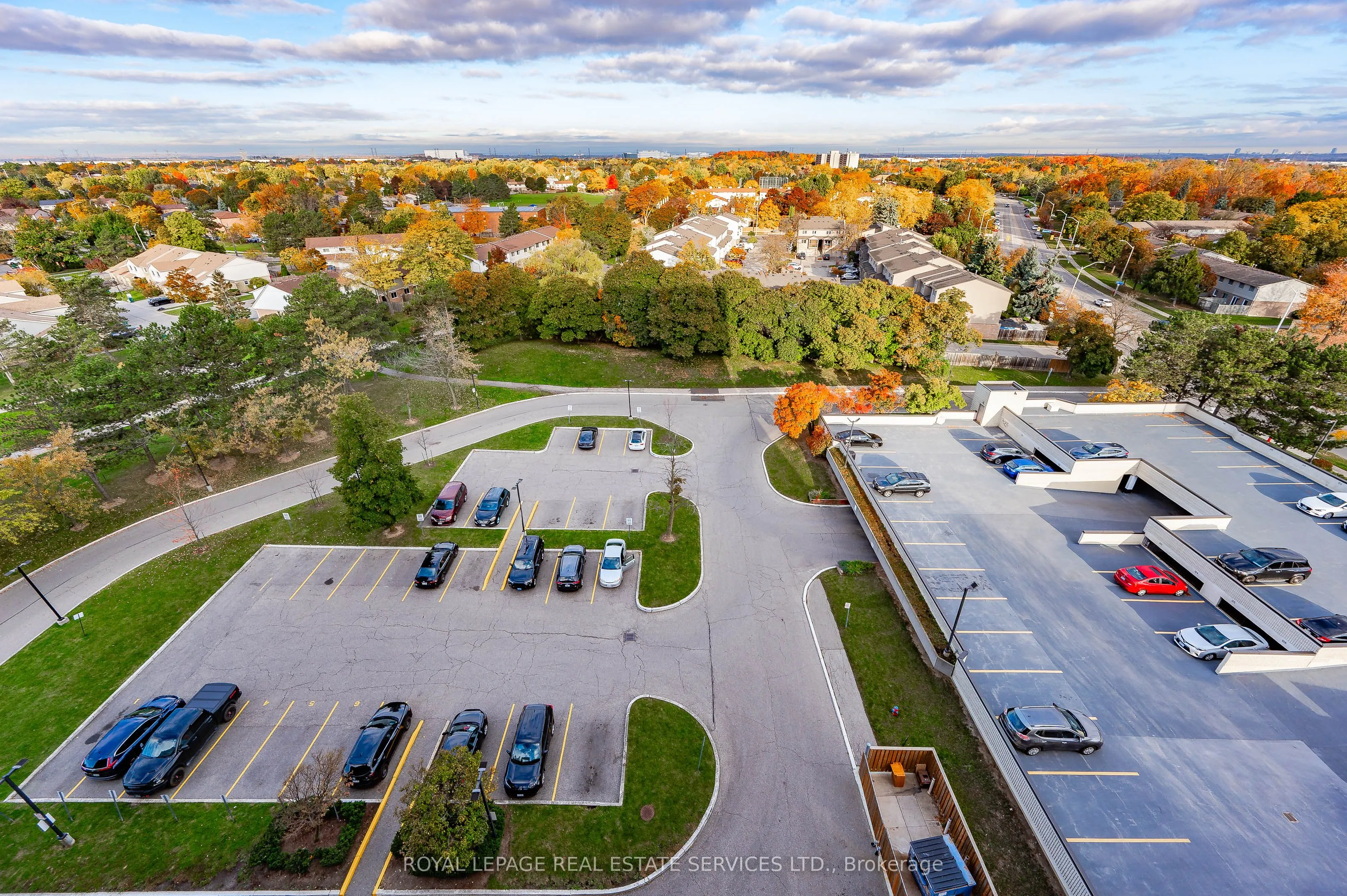 6720 Glen Erin Drive, #904