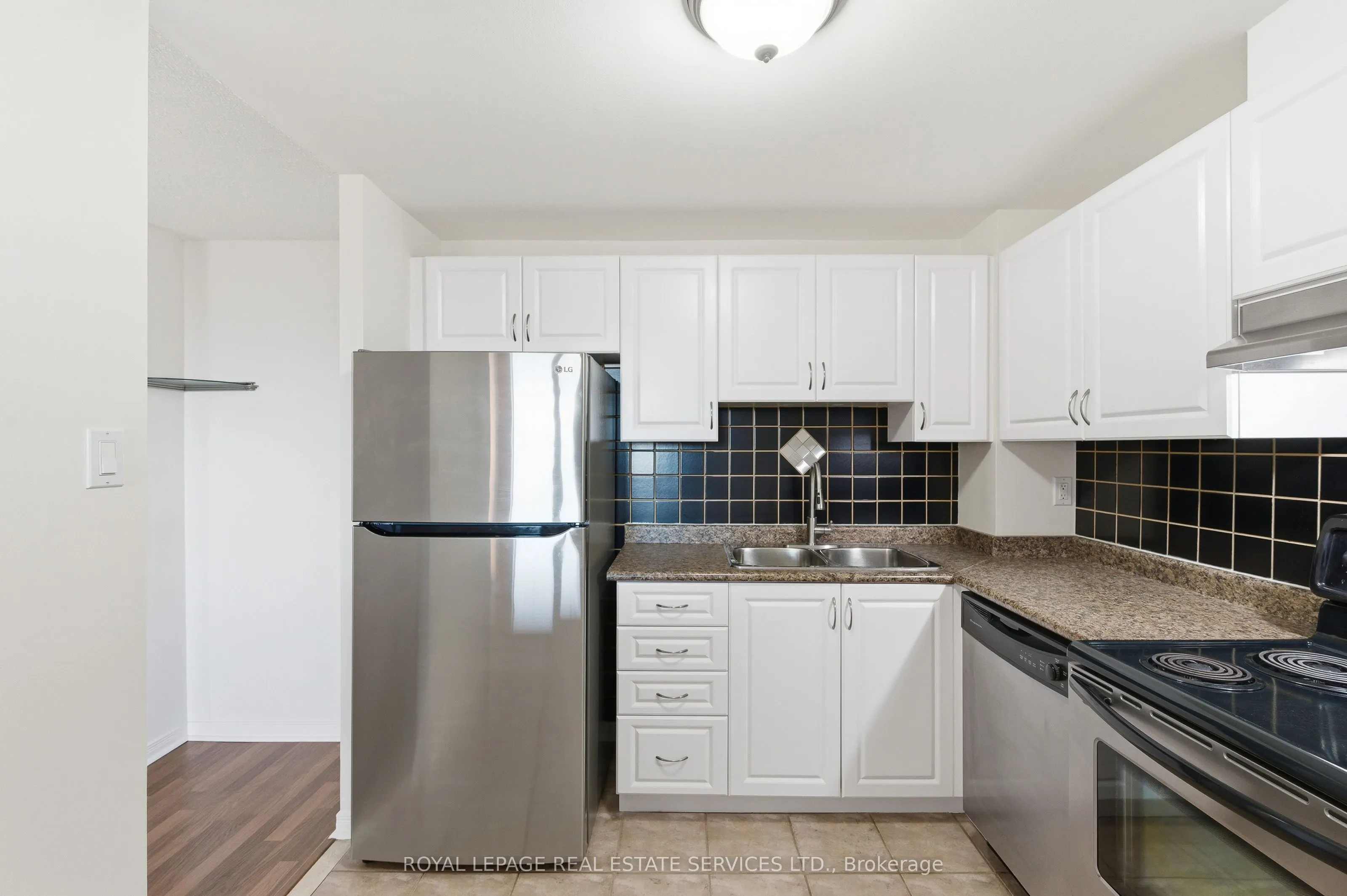 6720 Glen Erin Drive #904