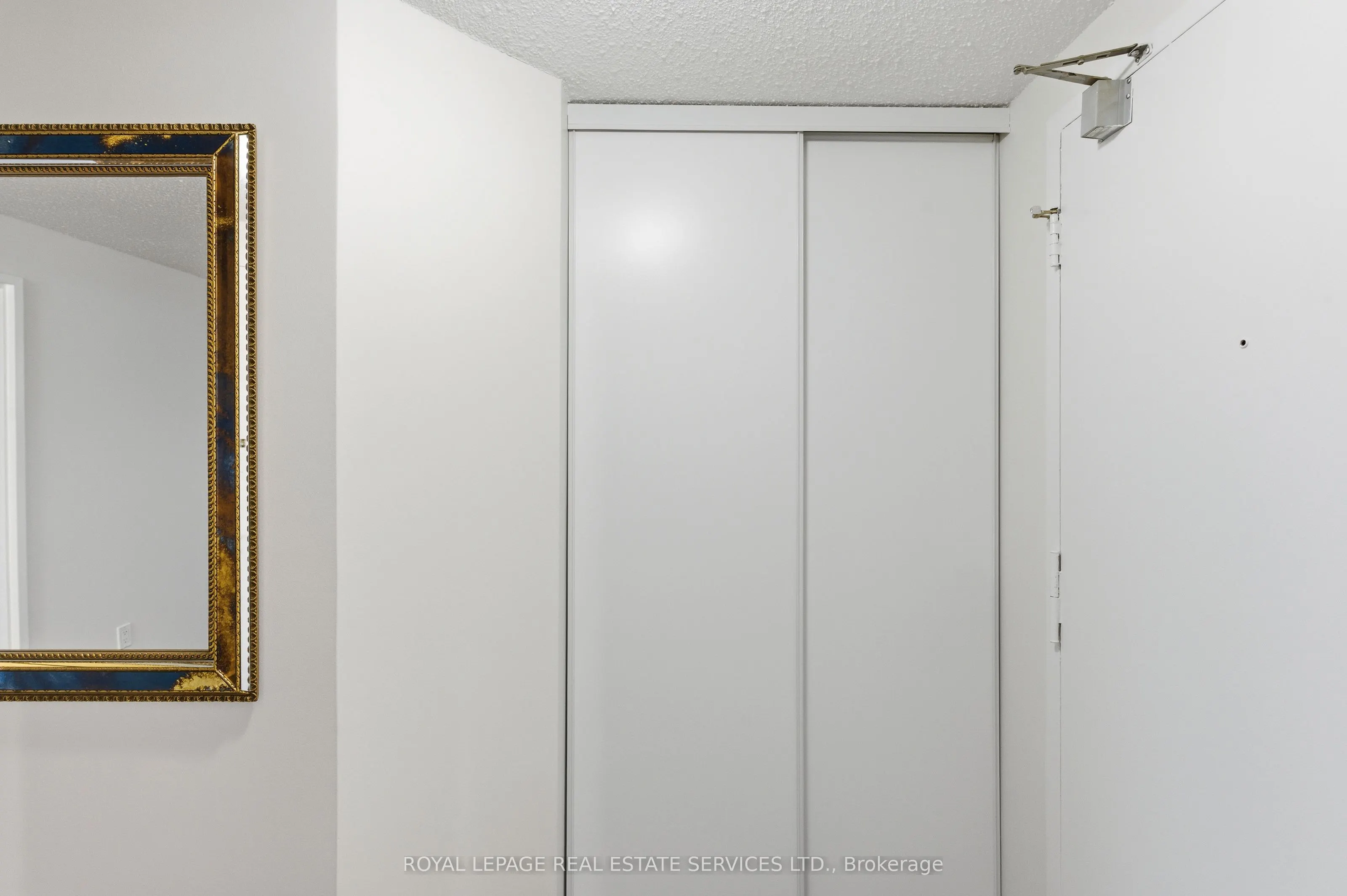 6720 Glen Erin Drive, #904