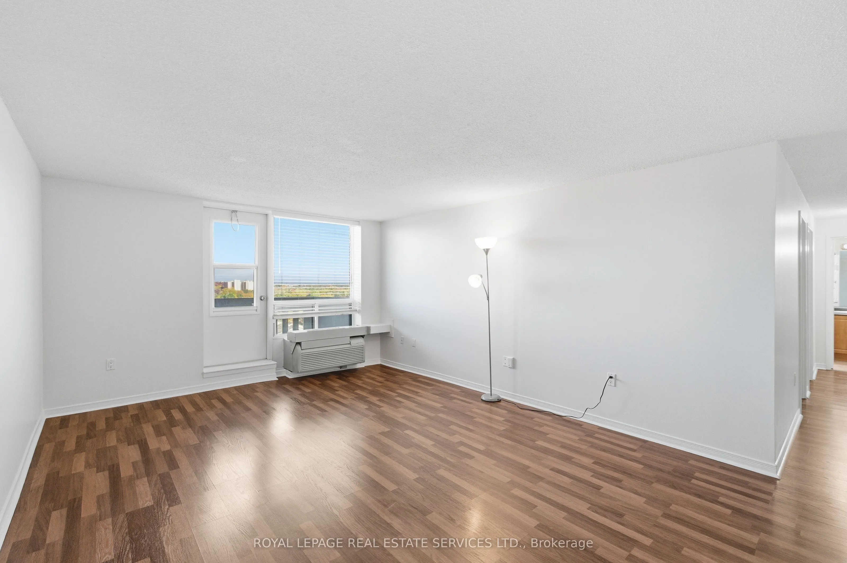 6720 Glen Erin Drive #904