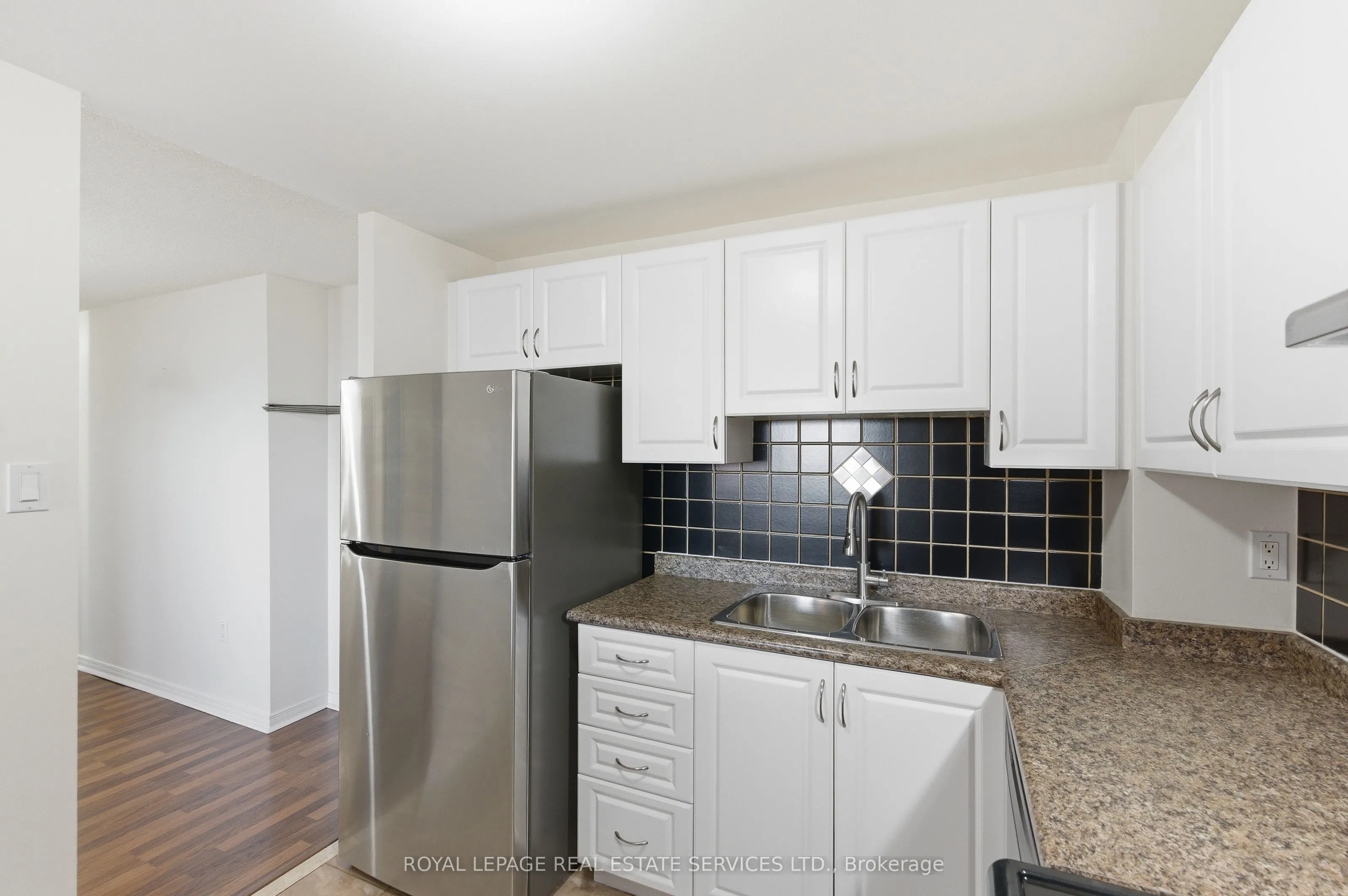 6720 Glen Erin Drive #904